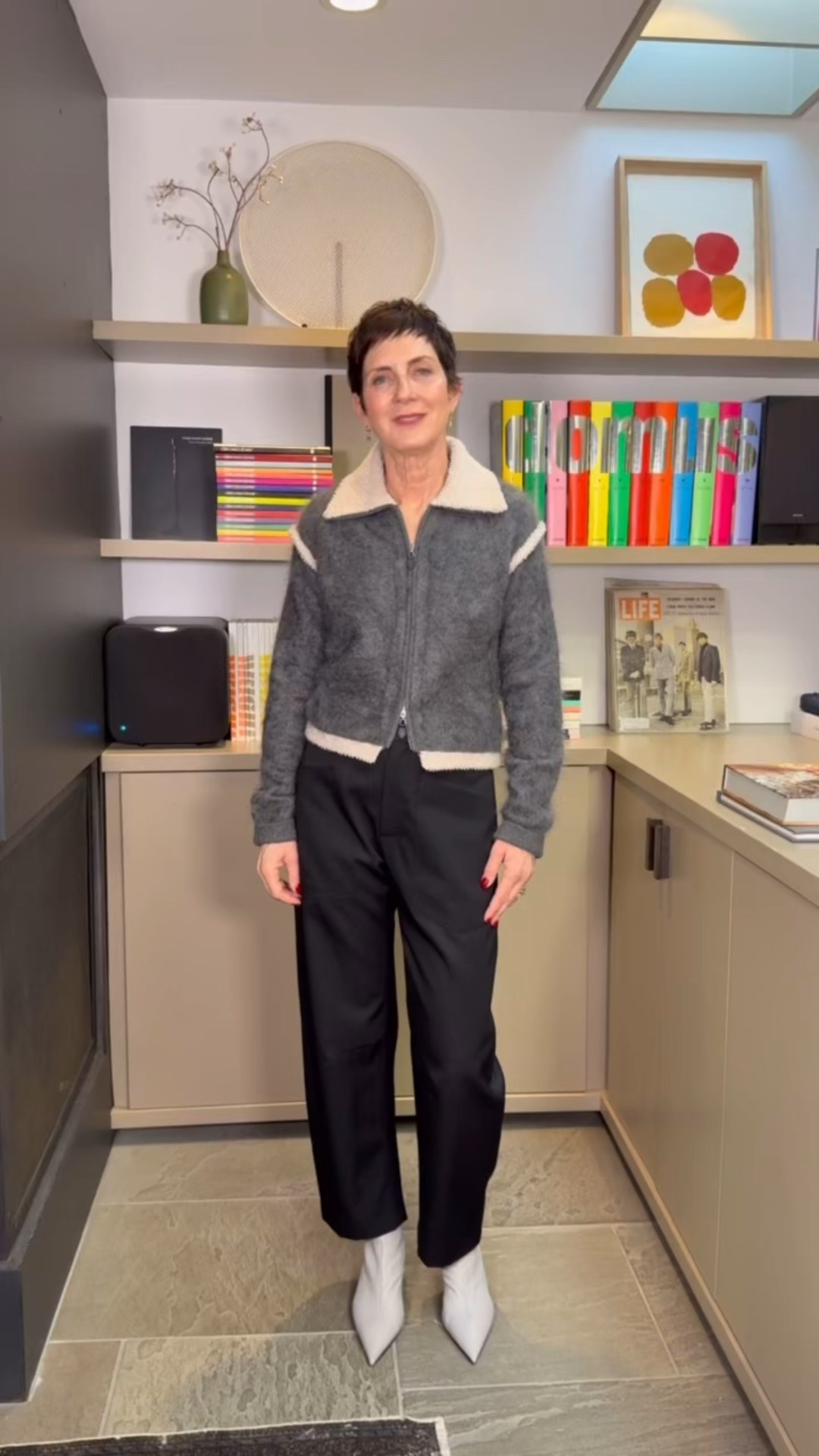 Make your wardrobe comfortable!✨

Comfort - Style tip - Shoes - Pants - Jeans - Sweaters - Outfit inspo - Winter outfit inspo - Easy winter outfit 

#LTKootd #LTKWorkwear