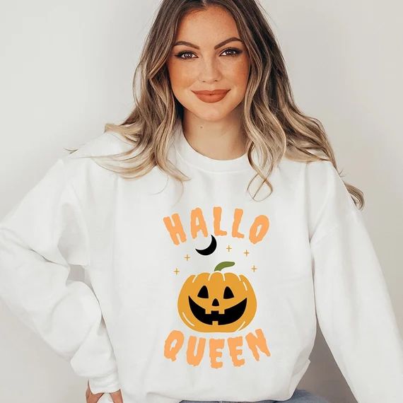 Hallo Queen Sweatshirt Halloween Sweatshirt Fall Sweater - Etsy | Etsy (US)