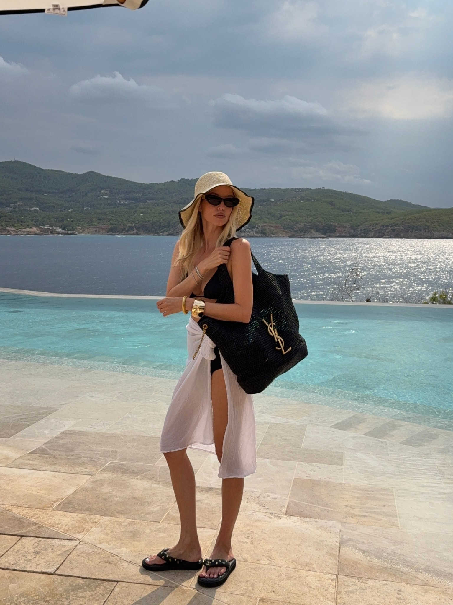 Endless blues on Ibiza 🤍