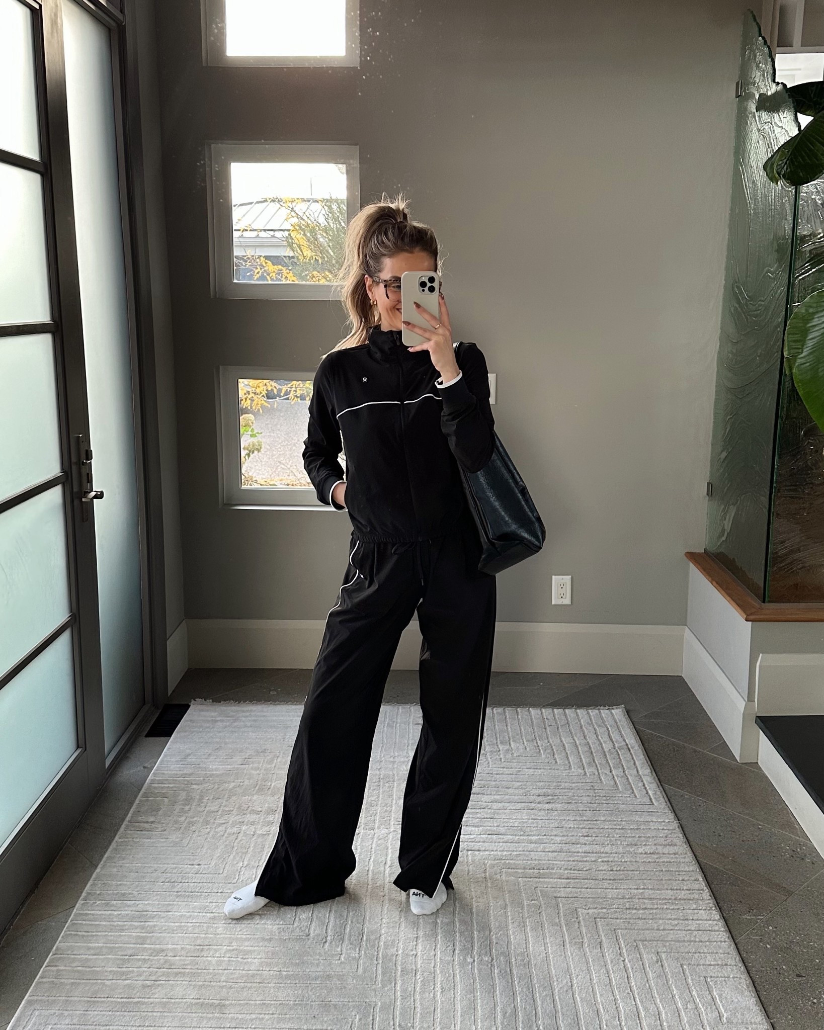 Feeding my matching tracksuit obsession 🖤✨

I got a 6 in both the jacket and pants! 🤍 

 

#LTKcanada #LTKfitness #LTKgiftguide