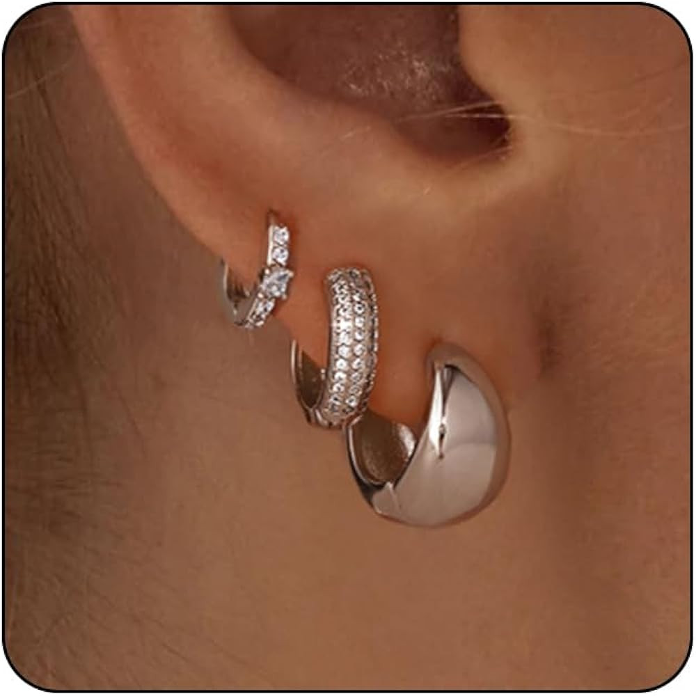 VIROMY Gold Hoop Earrings Set for Women Trendy, 14K Gold Plated Lightweight Small Gold/Silver Hoo... | Amazon (US)