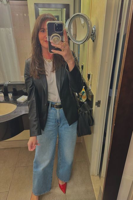took my day time look (white tee with jeans/sneakers) and transitioned it to a nighttime ‘fit adding a black faux leather blazer and some slingbacks 👠 !

#LTKstyletip #LTKover40 #LTKxMadewell
