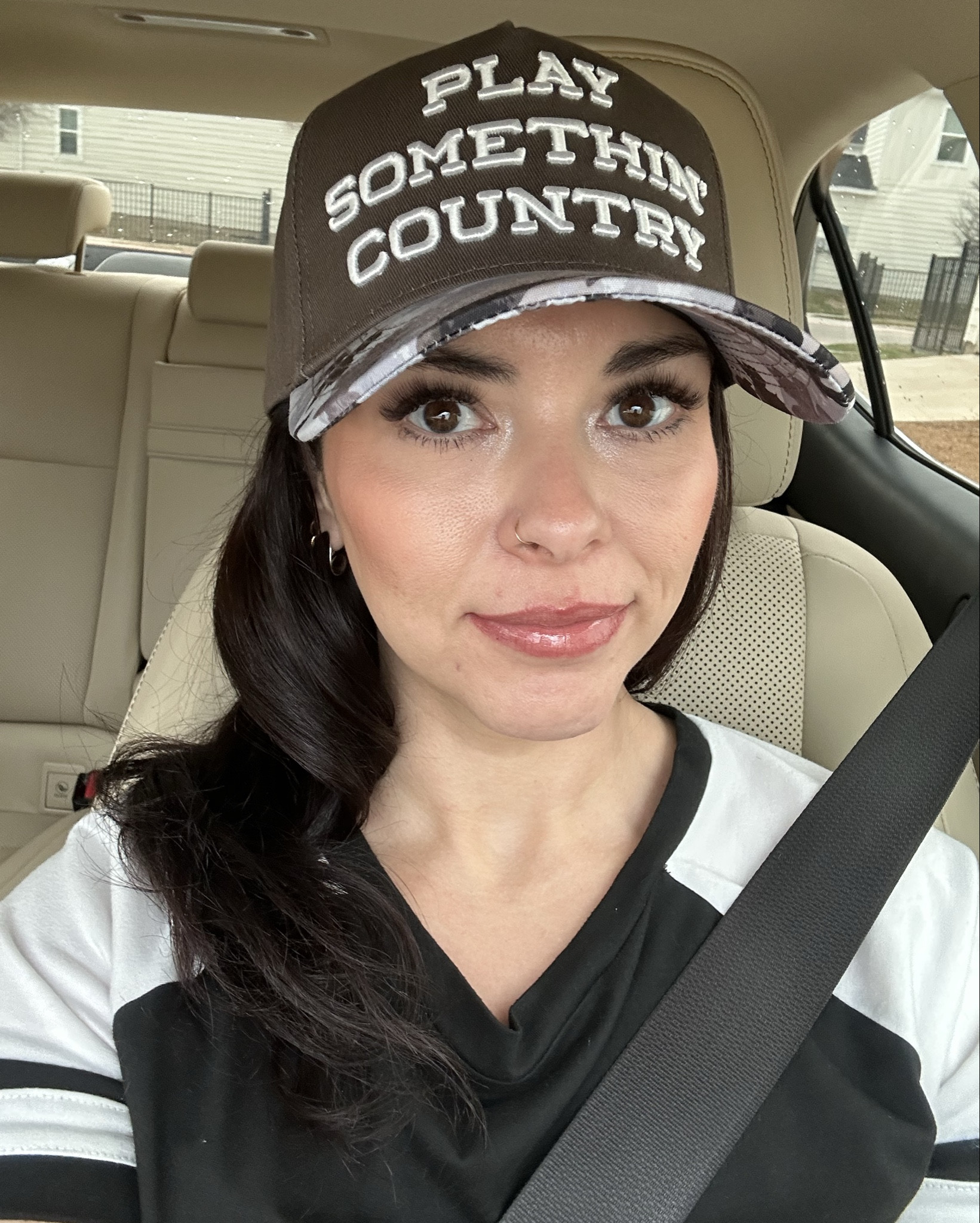 Got so many compliments on my hat! Just threw it on for a few quick errands. Unfortunately I can’t link it but did link the makeup I used. 

#LTKdayinmylife #LTKootd #LTKBeauty