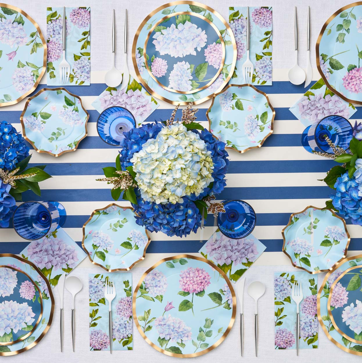 Hydrangea Table Setting | Sophistiplate