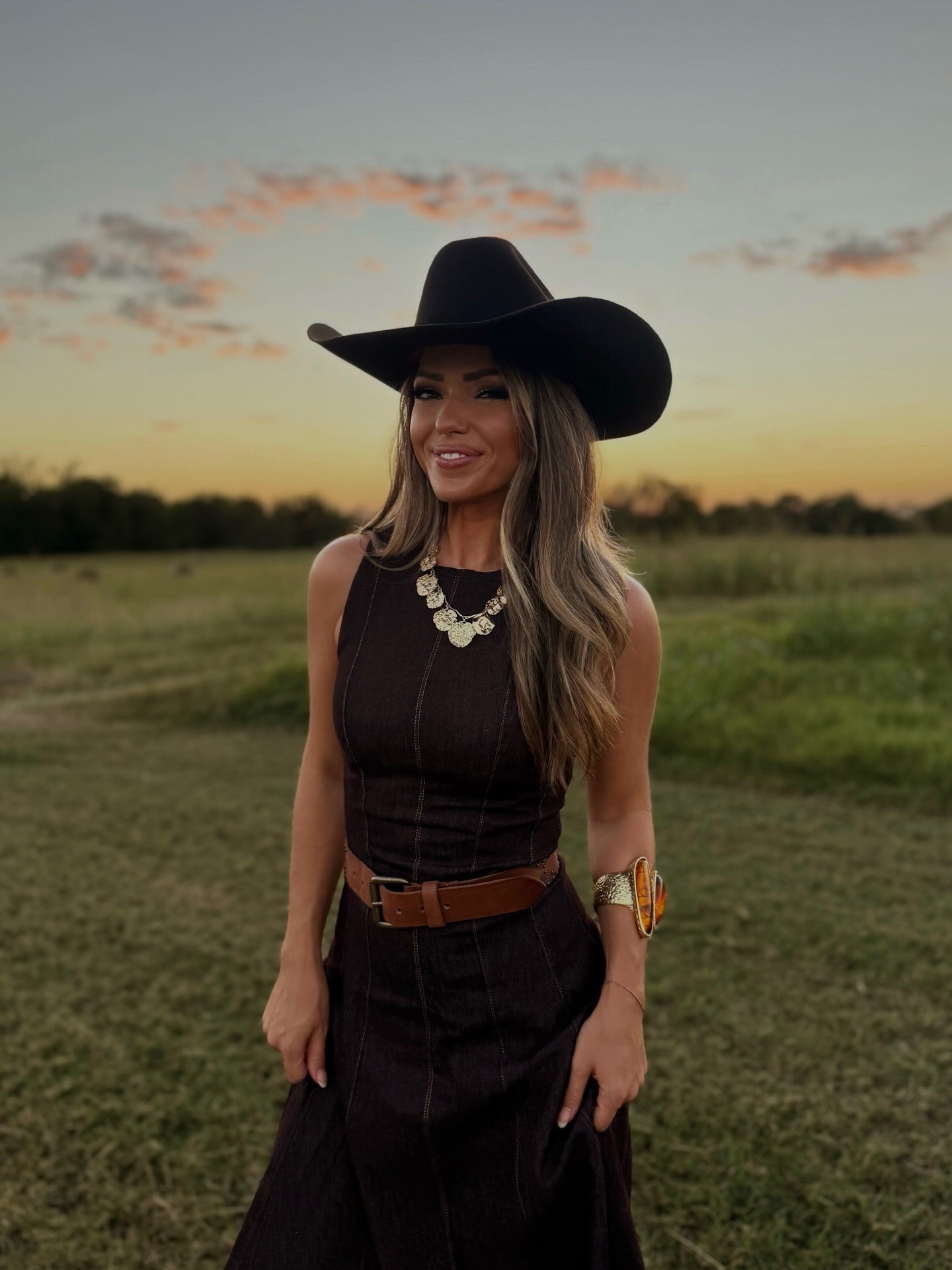 My fav outfit in round top !!!! Cowgirl western + chocolate brown + cowhide boots, yes pleaseeeee 

#LTKFindsUnder50 #LTKStyleTip #LTKFindsUnder100