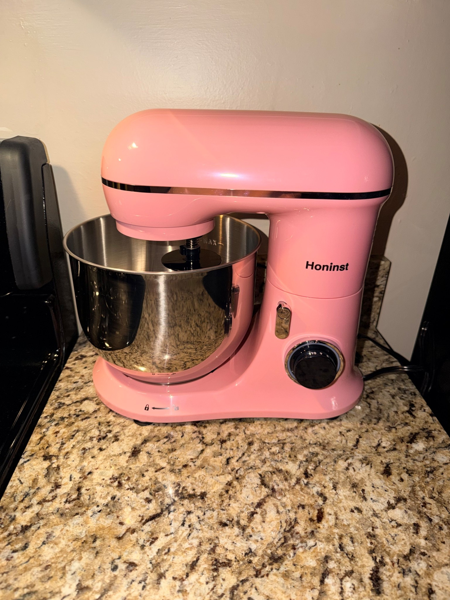 Got my first mixer stand 🩷

#LTKfoodie #LTKHome #LTKmomlife
