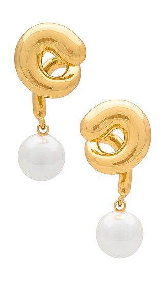 Daphne Earring in Gold | Revolve Clothing (Global)
