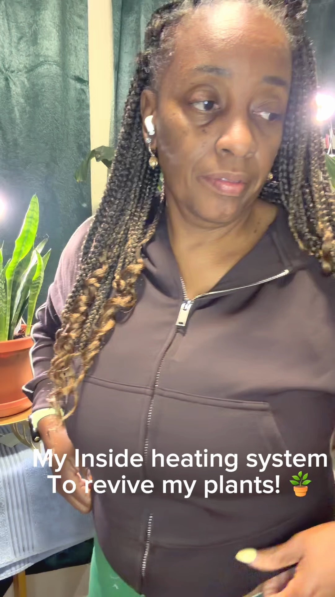 There lights are amazing for indoor plants!! I’m working on regrowing my plants!

#LTKU #LTKSeasonal #LTKHome