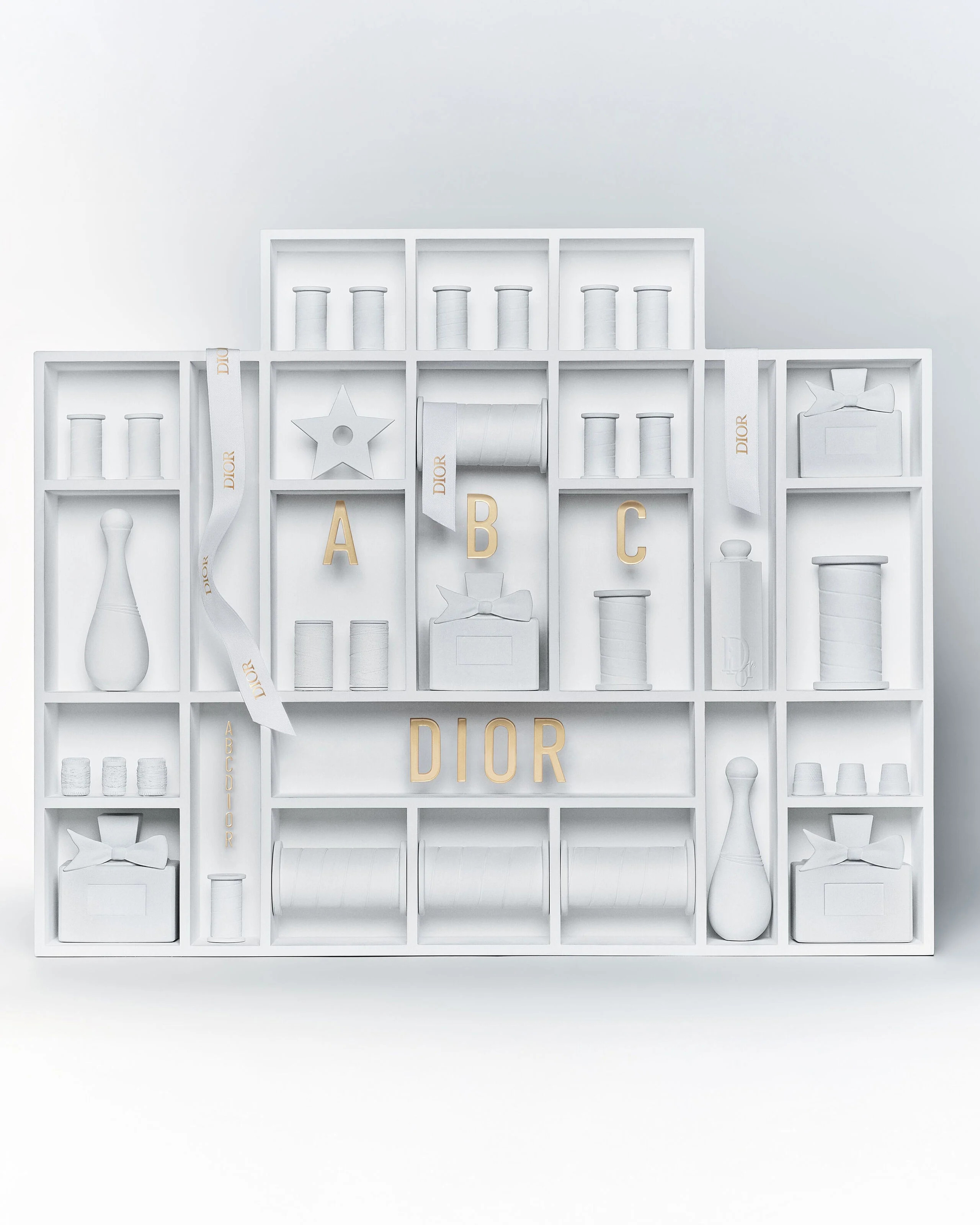 Cr\u00e8me Abricot: Strengthening Nail Care Since 1963 | Dior Beauty (US)