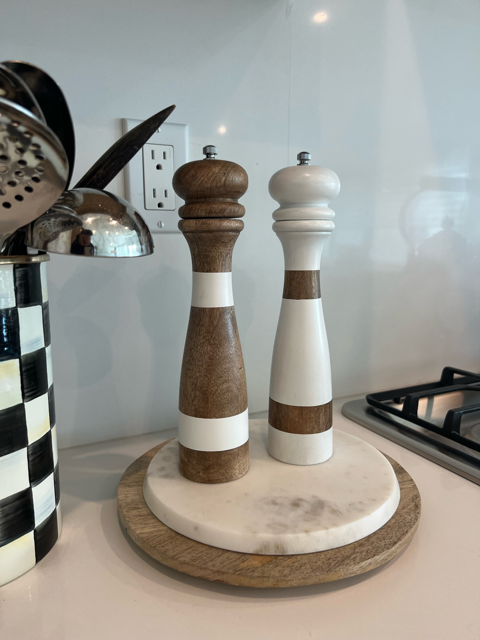 Love my new Amazon wood and white salt and pepper shaker 

#LTKhome