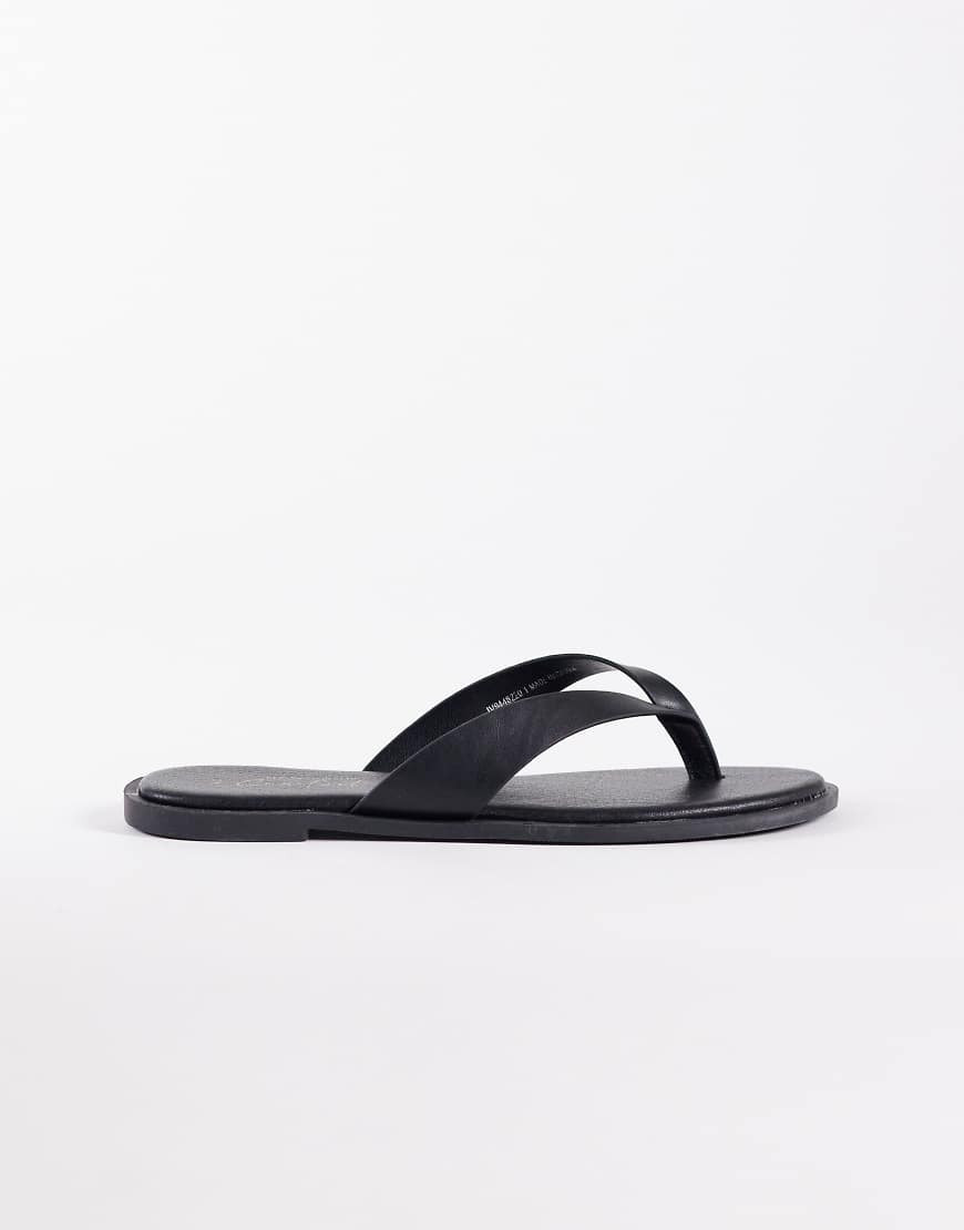 New Look faux leather flip flops in black | ASOS (Global)