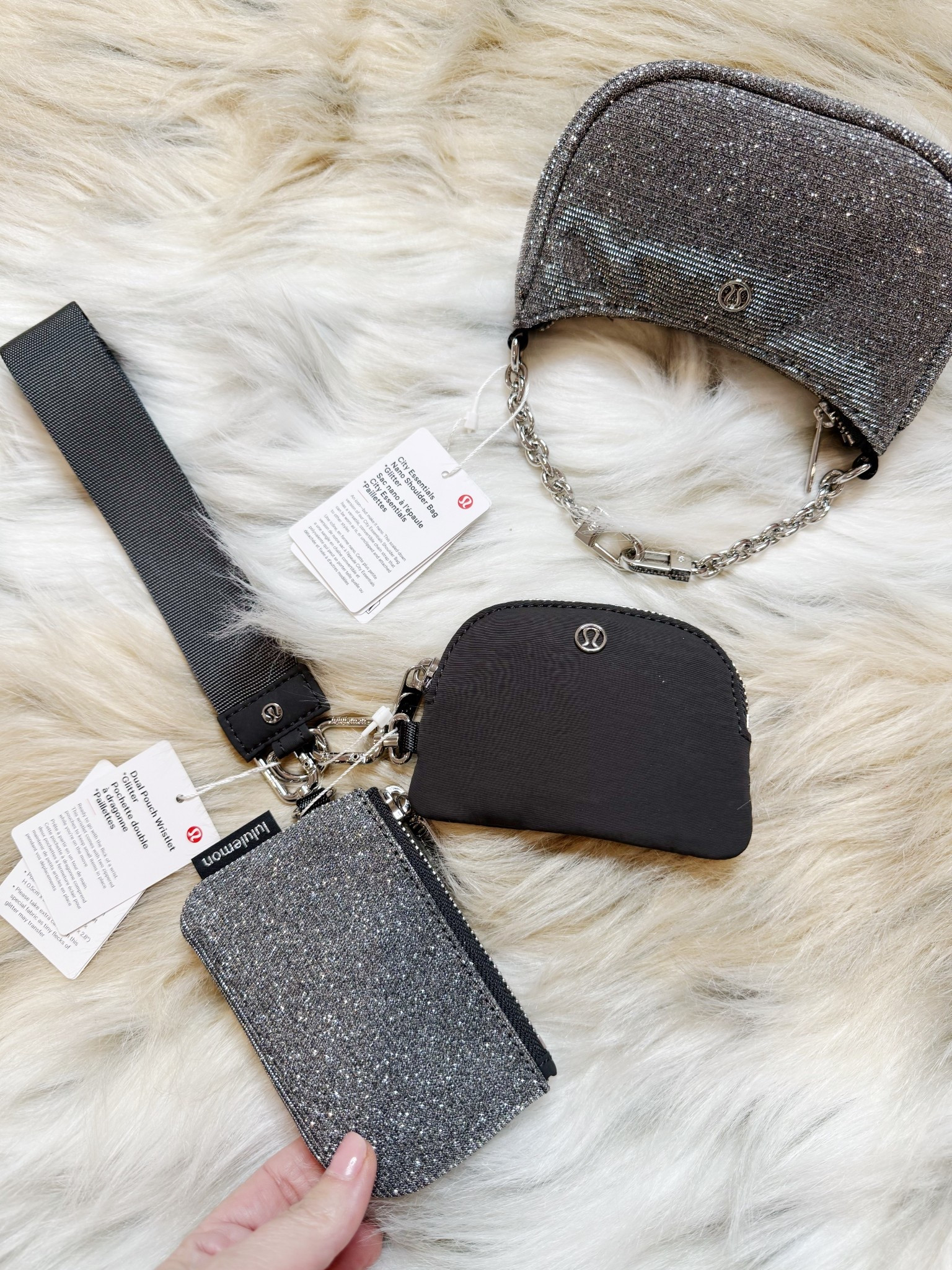 Holiday Lulu items, free shipping! 