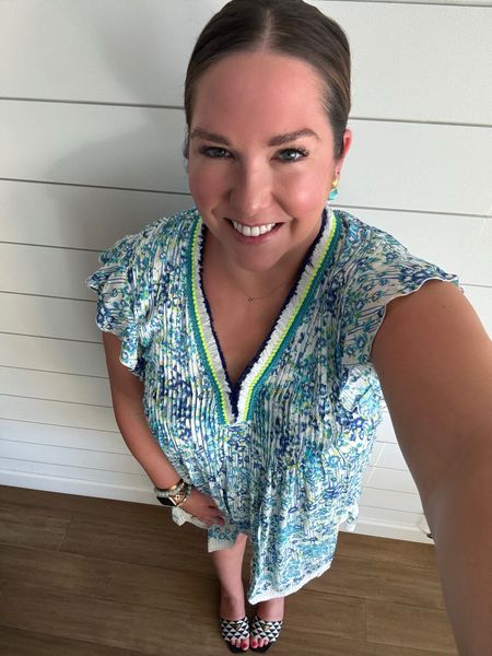 Another day, another outfit from Hawaii. I’m so happy to be out of cooler weather clothes and in ones for warm weather. I love this style dress and have it in a few different prints. It’s so easy to just throw on and go while looking together. I added a pair of earrings I just got and absolutely love!

#LTKshoecrush #LTKtravel #LTKstyletip
