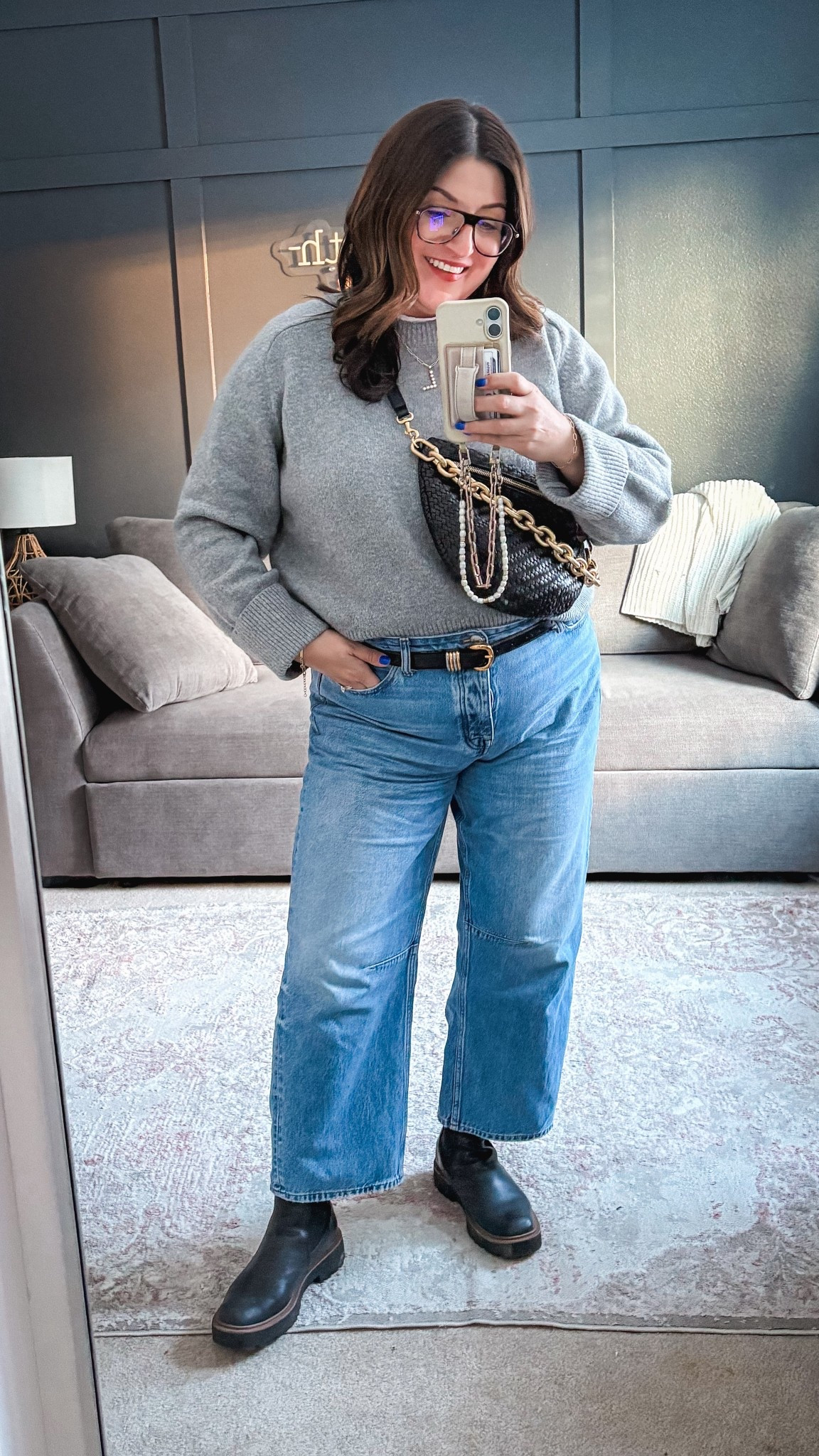 Today’s ootd:
A&F sweater (L)
Madewell belt (XL)
Madewell jeans (32)
Sam Edelman boots


#LTKootd #LTKMidsize #LTKOver40