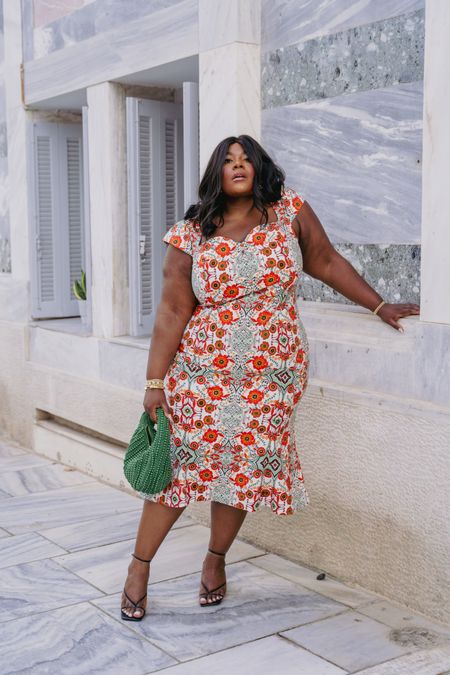 This dress was meant to be in the Mediterranean✨🌊 


Patterned, dress, wedding guest, plus size fashion, summer outfits, spring style guide

#LTKstyletip #LTKtravel #LTKplussize