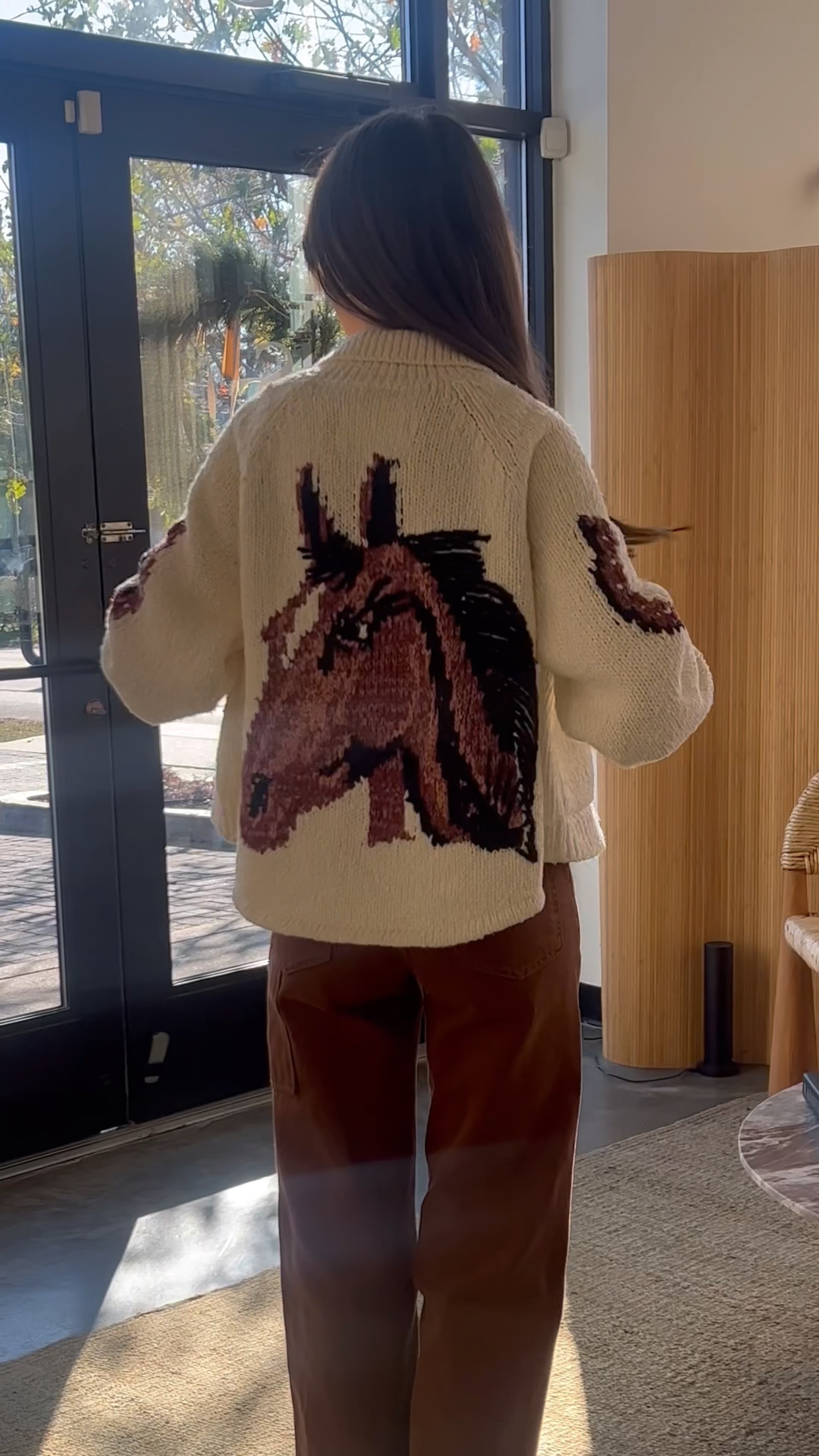 No but this sweater has me in a chokehold 

#LTKBeauty #LTKWorkwear #LTKStyleTip