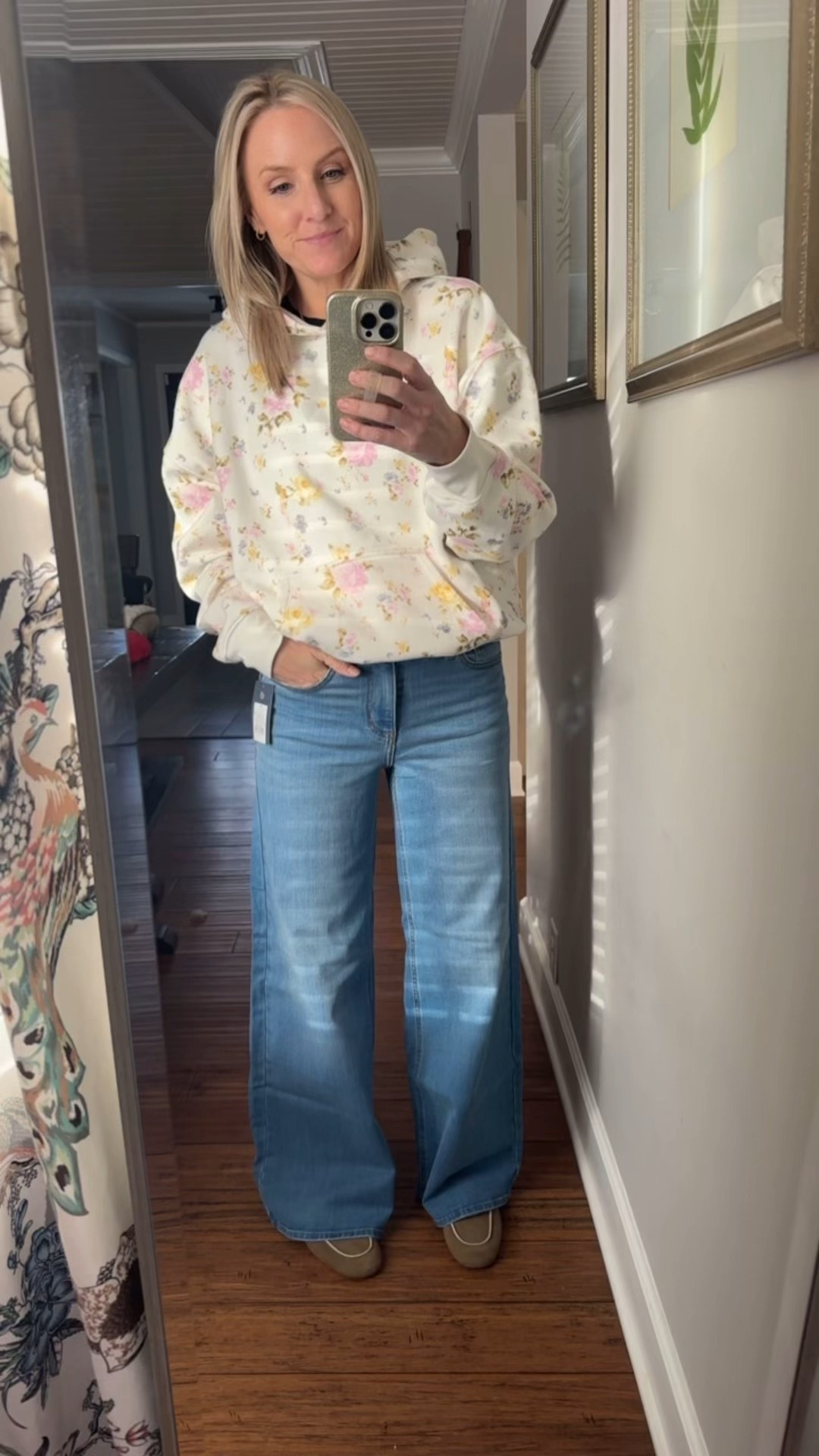 Top- sized up one to a L
Jeans sized up one to 6 
Shoes tts -9 