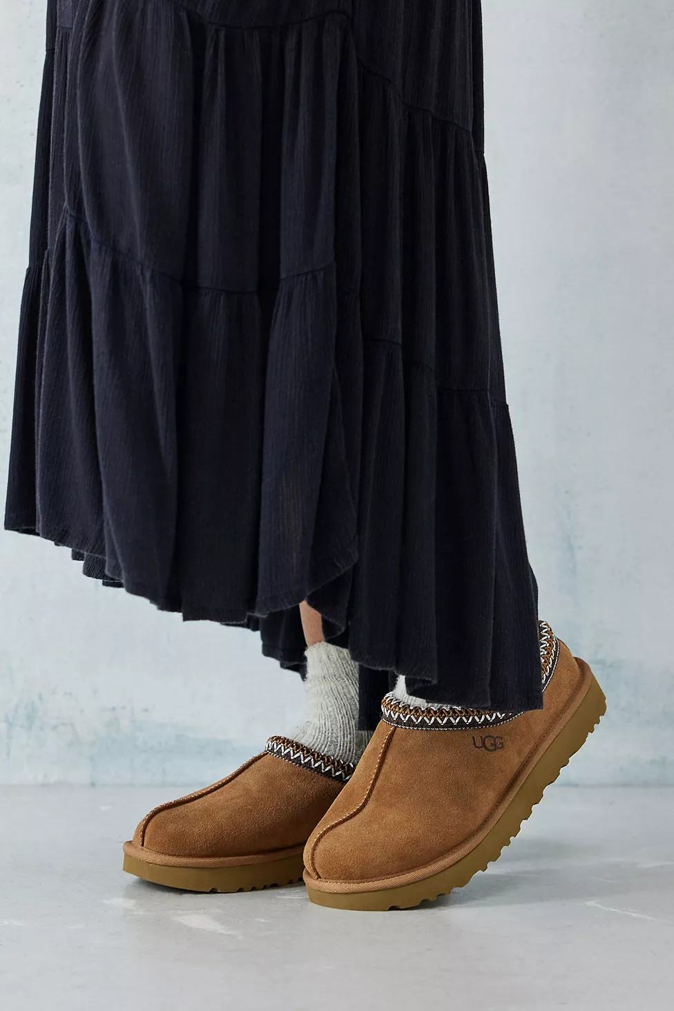 UGG Chestnut Tasman Slippers | Urban Outfitters (EU)