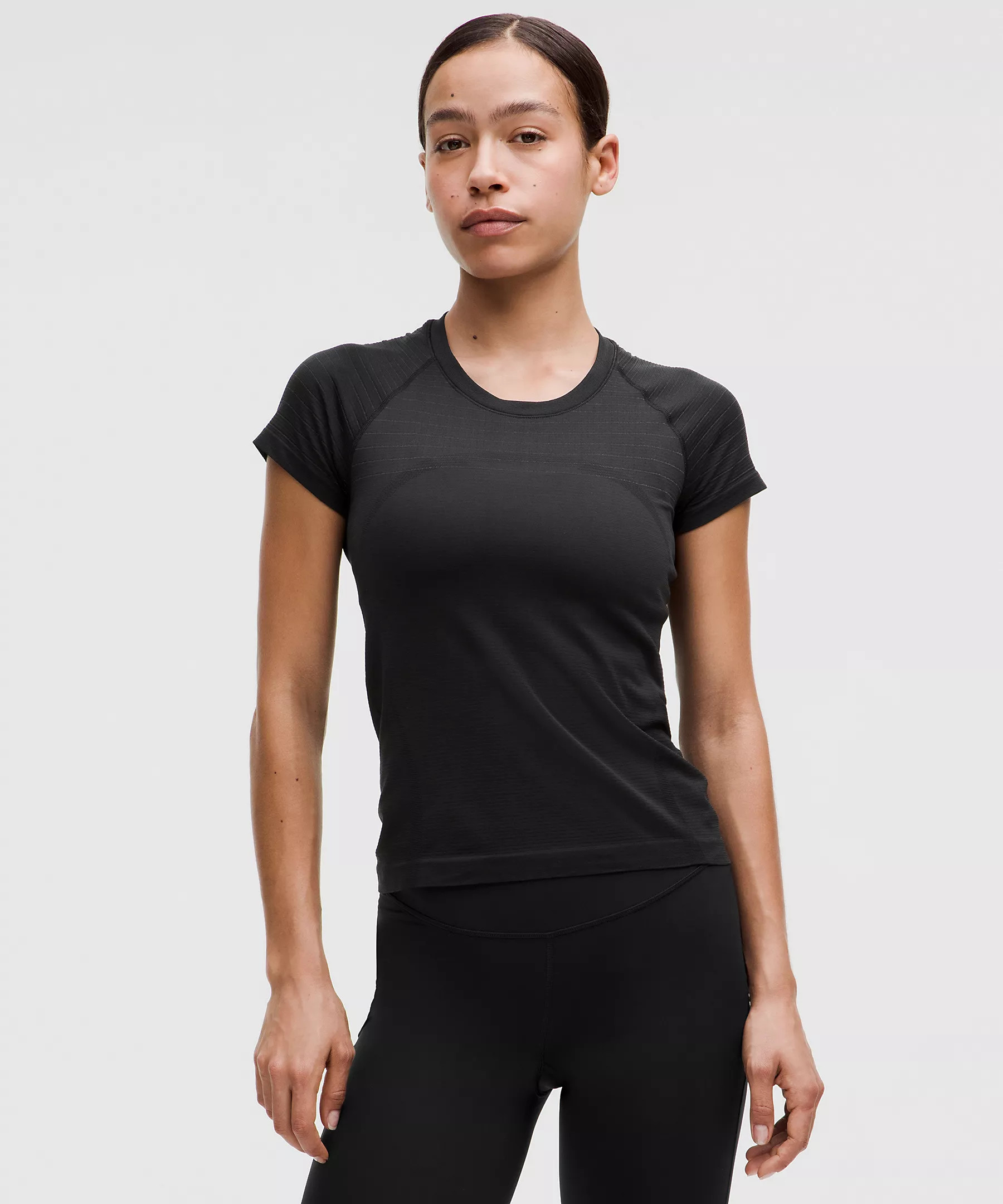 Swiftly Tech Short-Sleeve Shirt 2.0 Waist Length *Glow Stripe | Women's Short Sleeve Shirts & Tee... | Lululemon (US)