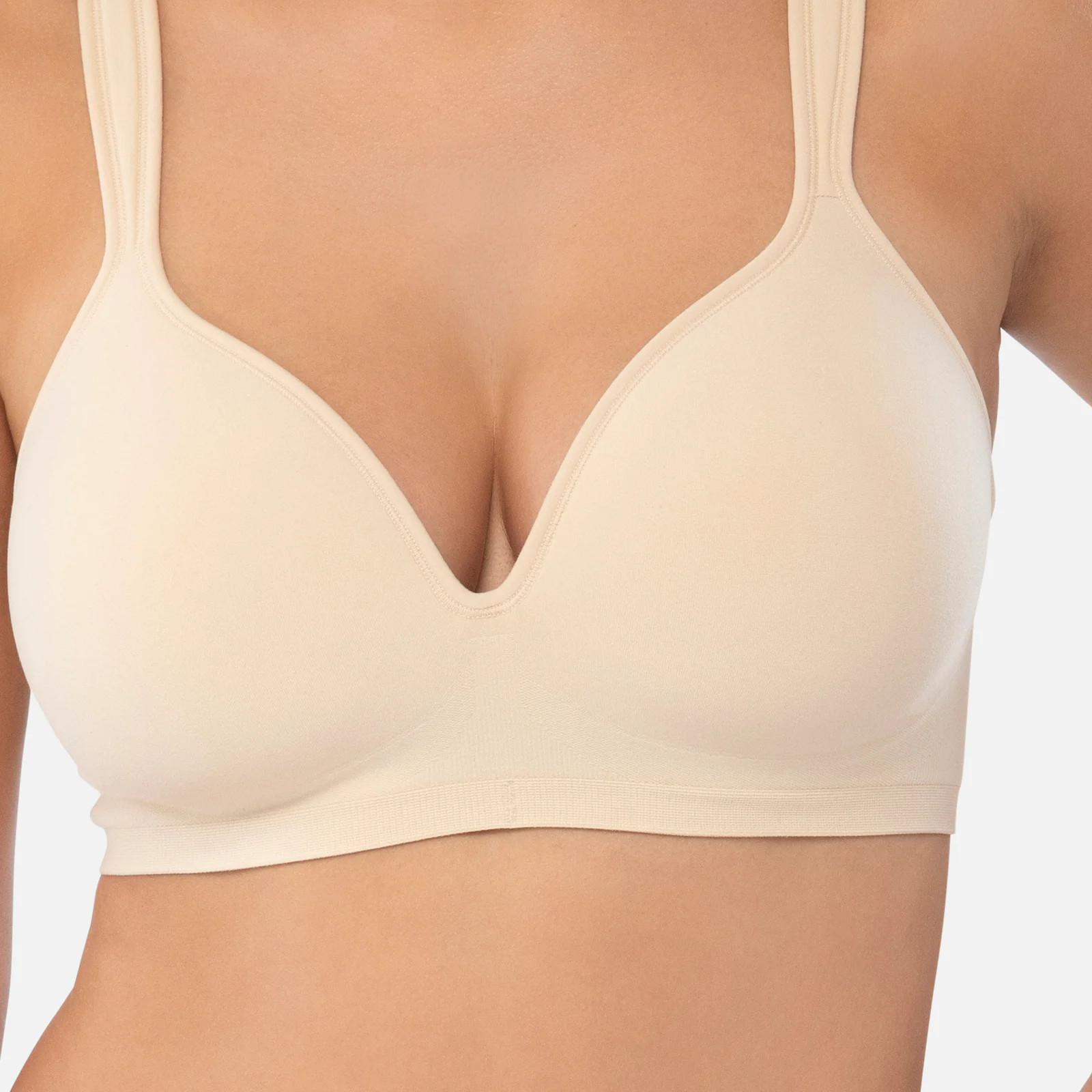 460 The Perfect Neckline Bra | Underoutfit