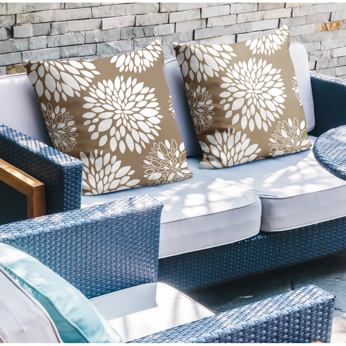 ULLI HOME Fiesta Floral Indoor/Outdoor Square Pillow & Reviews | Wayfair | Wayfair North America