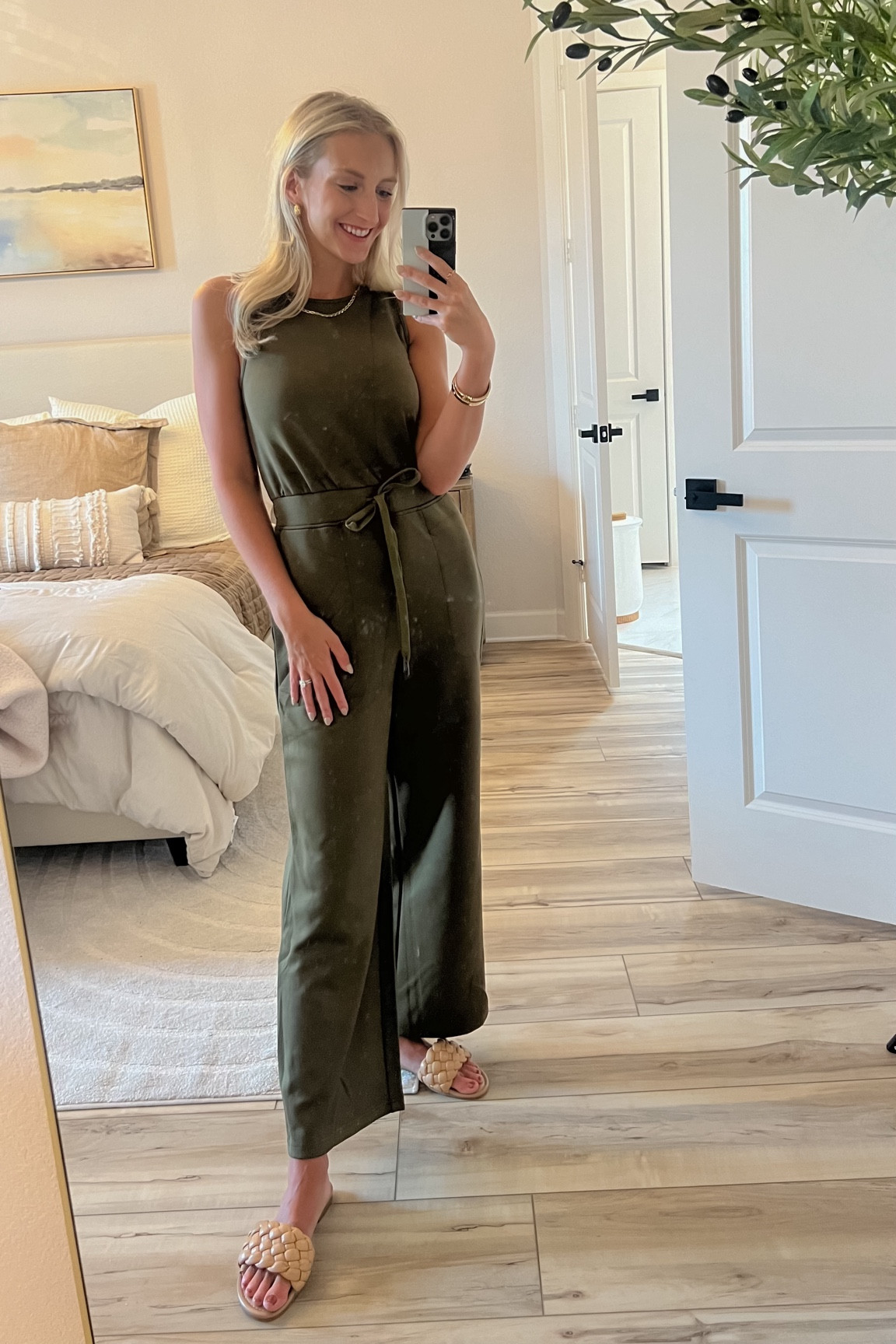 Super comfy, elevated romper. Amazon prime day deal! Size: Small

#LTKSummerSales #LTKFindsUnder50 #LTKStyleTip