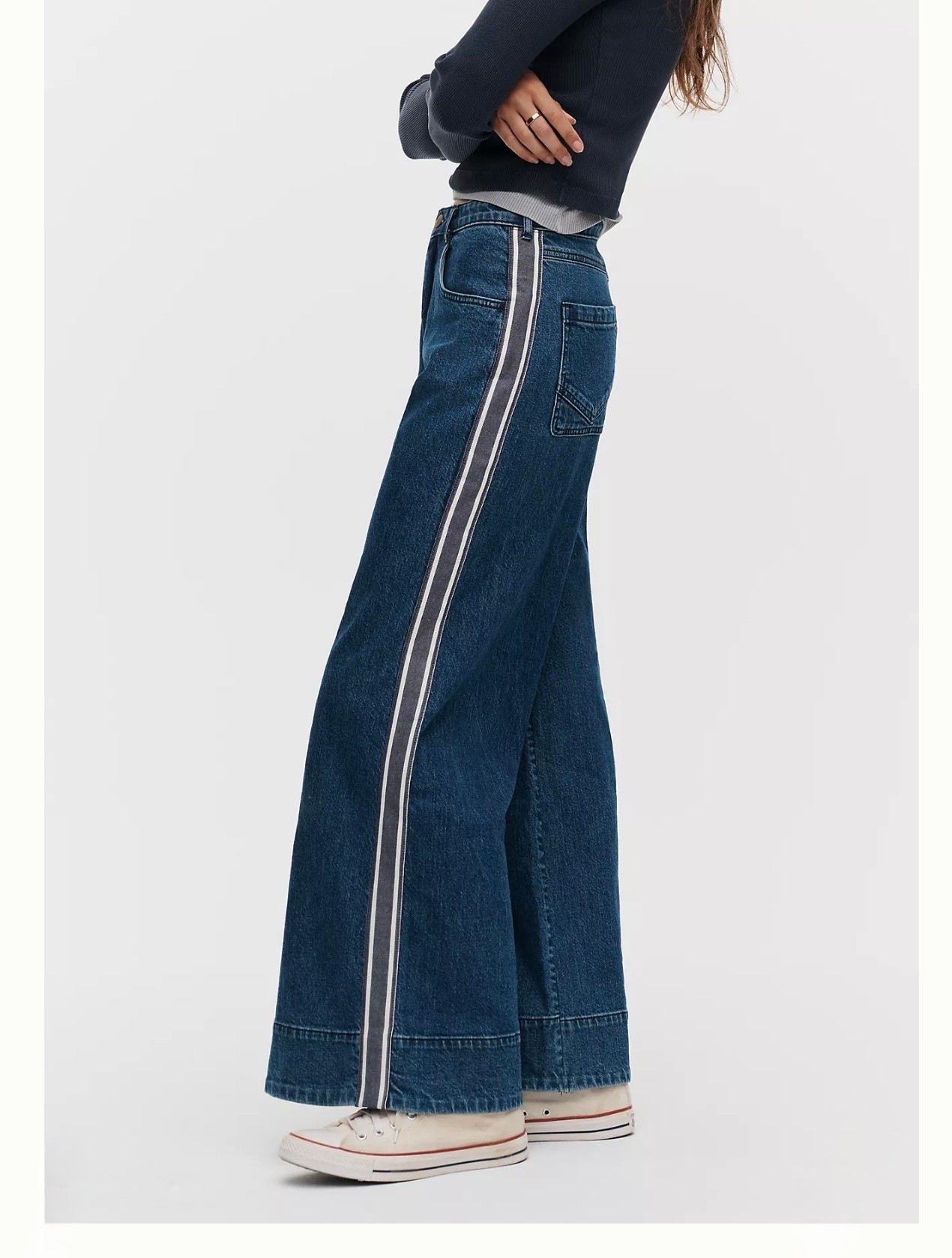 Love the stripe on these jeans.  Wide leg denim, fall casual outfit

#LTKootd #LTKU #LTKMidsize