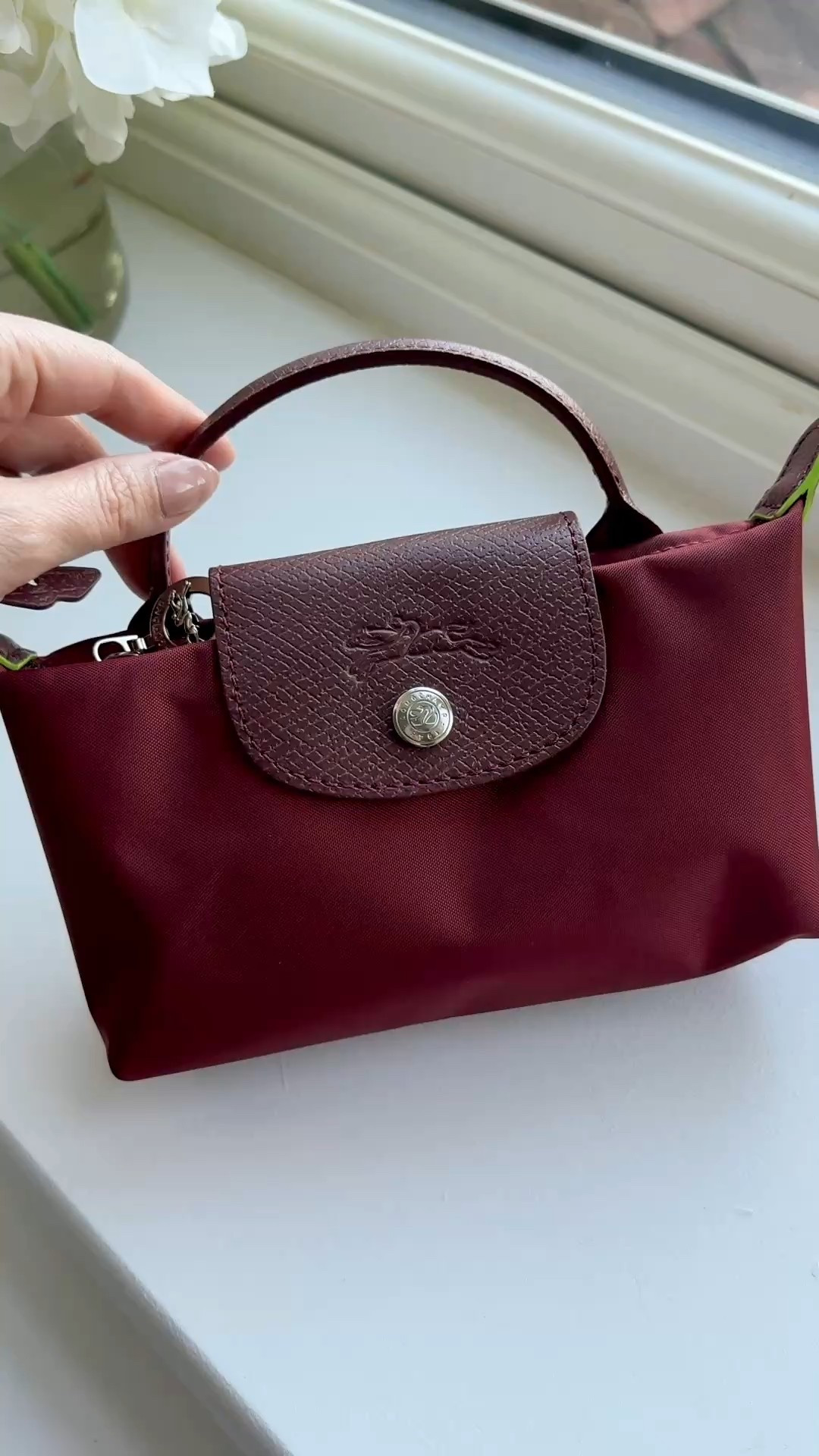My Longchamp mini and the matching strap set! ❤️ Ignore what I said about hardware - I’m a numpty and didn’t realise you could select the hardware colour! I’m exchanging mine to get the correct silver hardware  