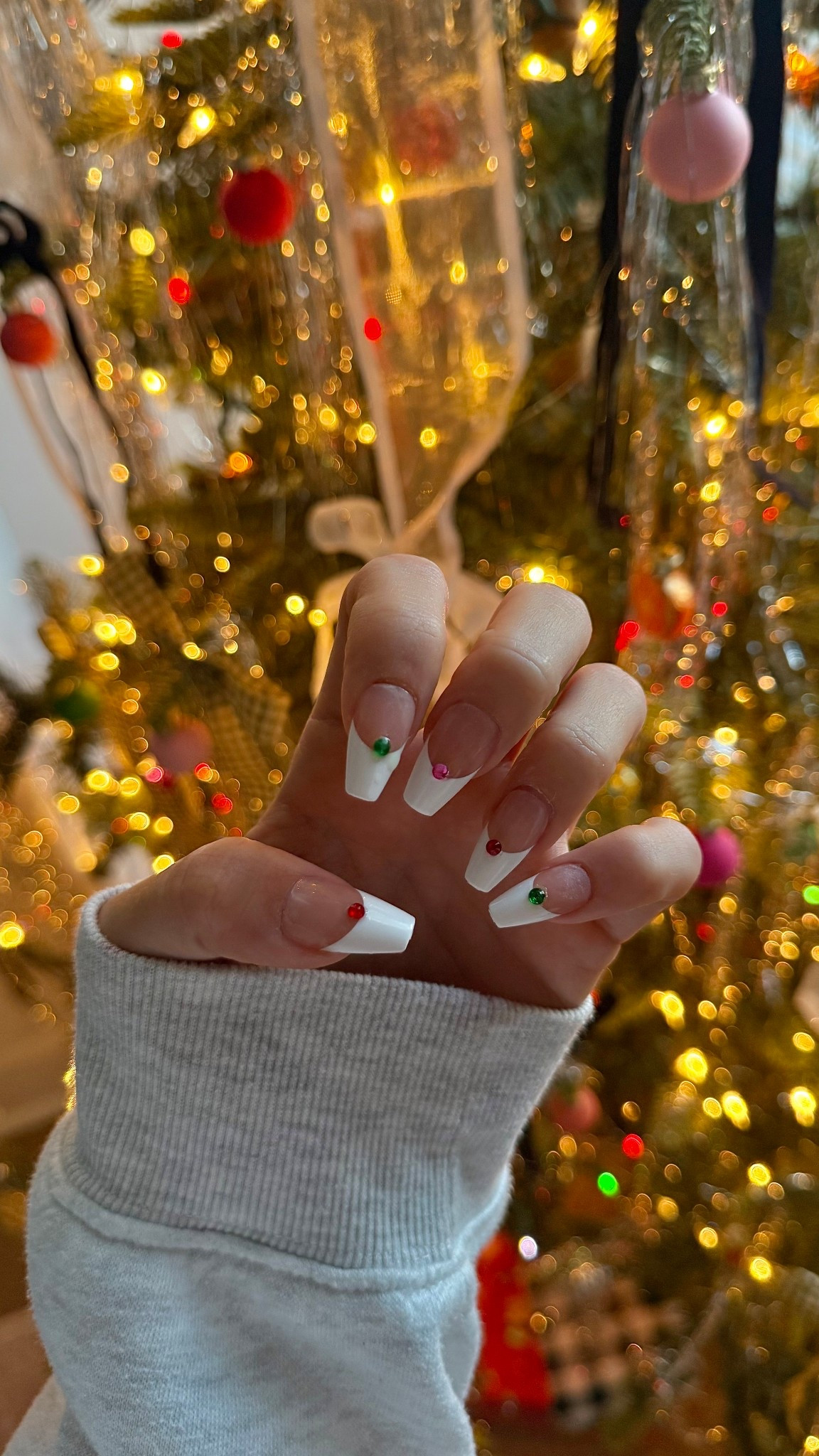 press on nails that last 3+ weeks! the duo that makes them stay on!!! lmk if you try it #presson #pressonnails

#LTKBeauty #LTKselfcare #LTKgrwm