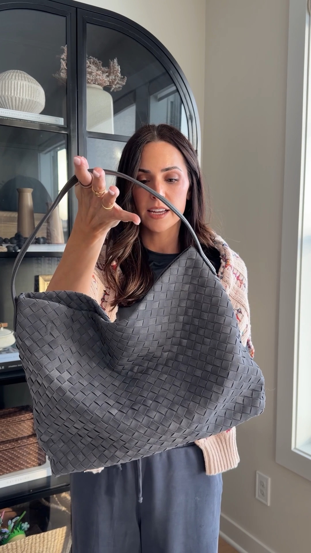 The quality of this Amazon bag 🤩!!! Love the slouchy tote style too. 🙌🏼

#LTKFindsUnder100 #LTKFindsUnder50 #LTKootd