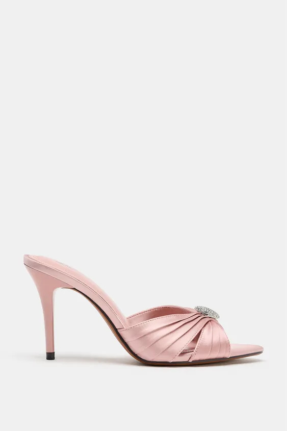 SANDALI CON TACCO E APPLICAZIONE SATINATI | Zara IT