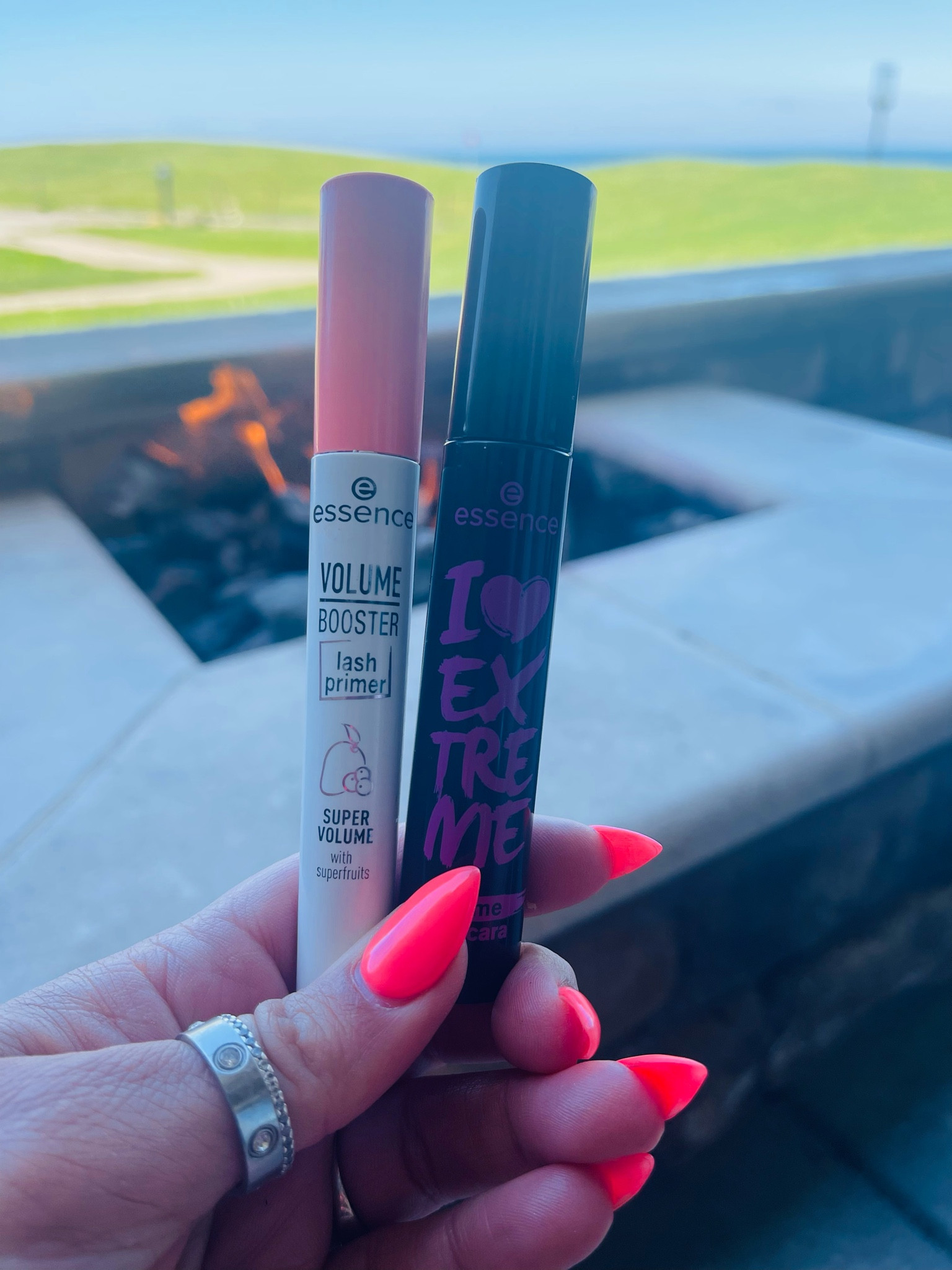 Forgot my mascara at home and bought this at Target. It’s amazing! For the incredible price, it is giving major false eyelash volume and length! Love it! Had to share! 

#LTKbeauty #LTKU #LTKfindsunder50