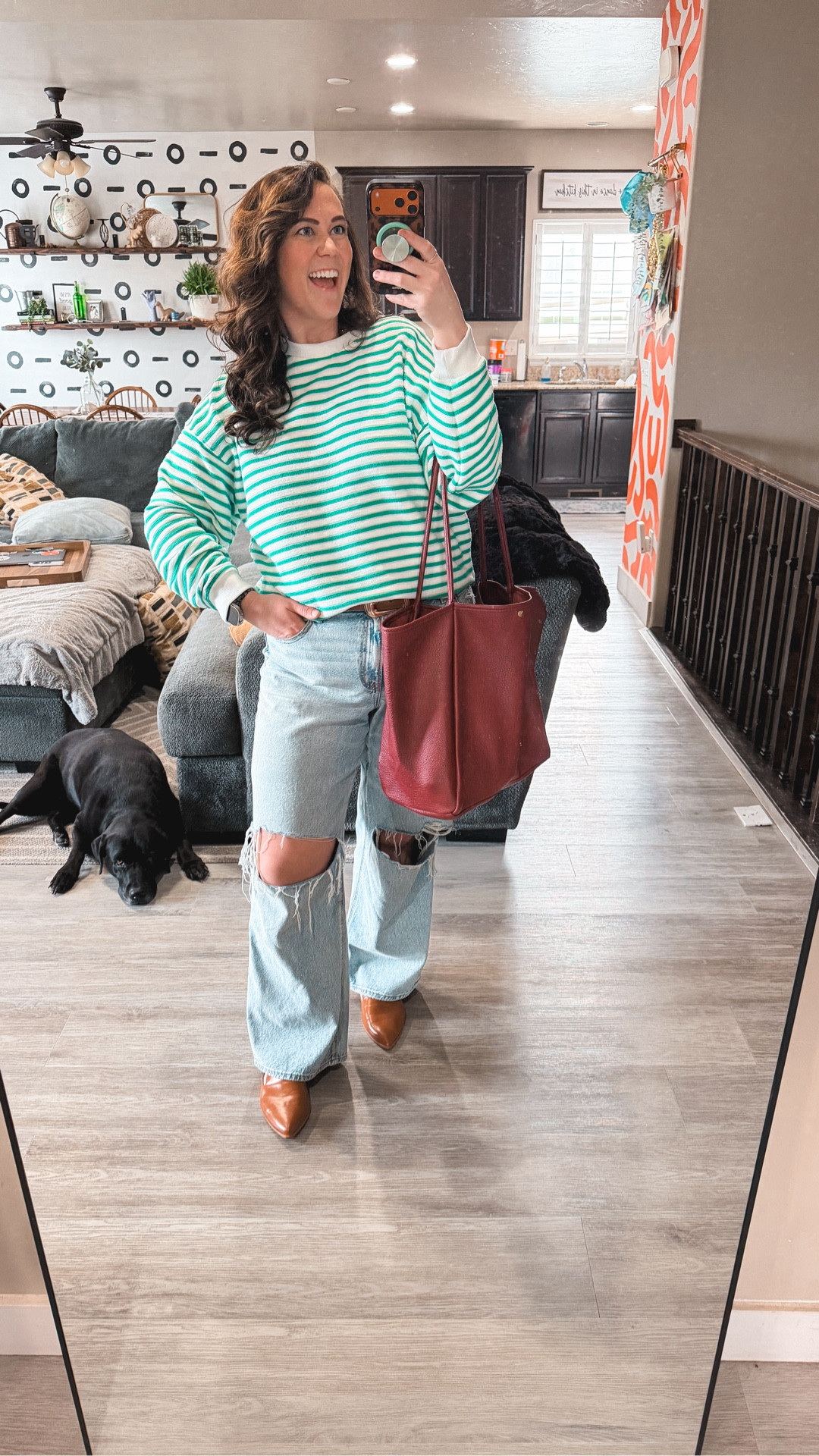 Work to ball field, one outfit, zero stress. 🙌🏼
  
Bra 38DD
Undies XXL
Jeans 16 Tall @American Eagle Outfitters 
Sweatshirt Large @American Eagle Outfitters 

#midsize #midsizefashion #getdressedwithme #momstyle #workingmom

#LTKWorkwear #LTKTall #LTKMidsize