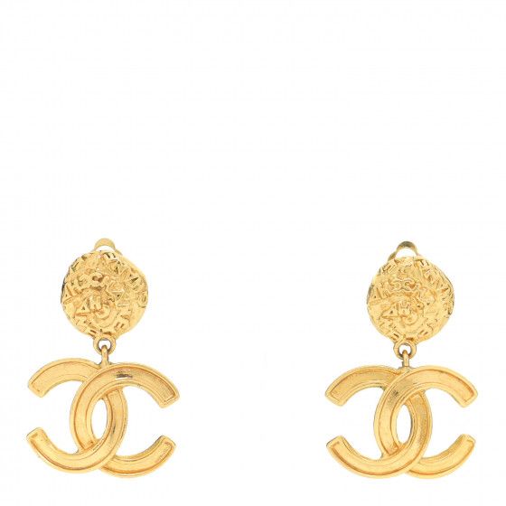 CHANEL

CC Drop Clip On Earrings Gold | Fashionphile