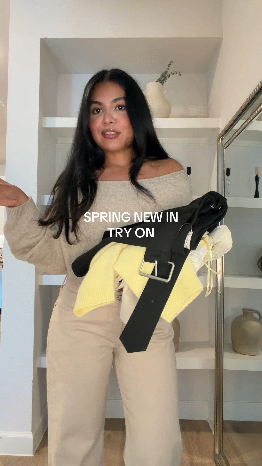 Spring staples lately! Sweaters size XS, skirt S + jeans (beige 27) (white 26)!