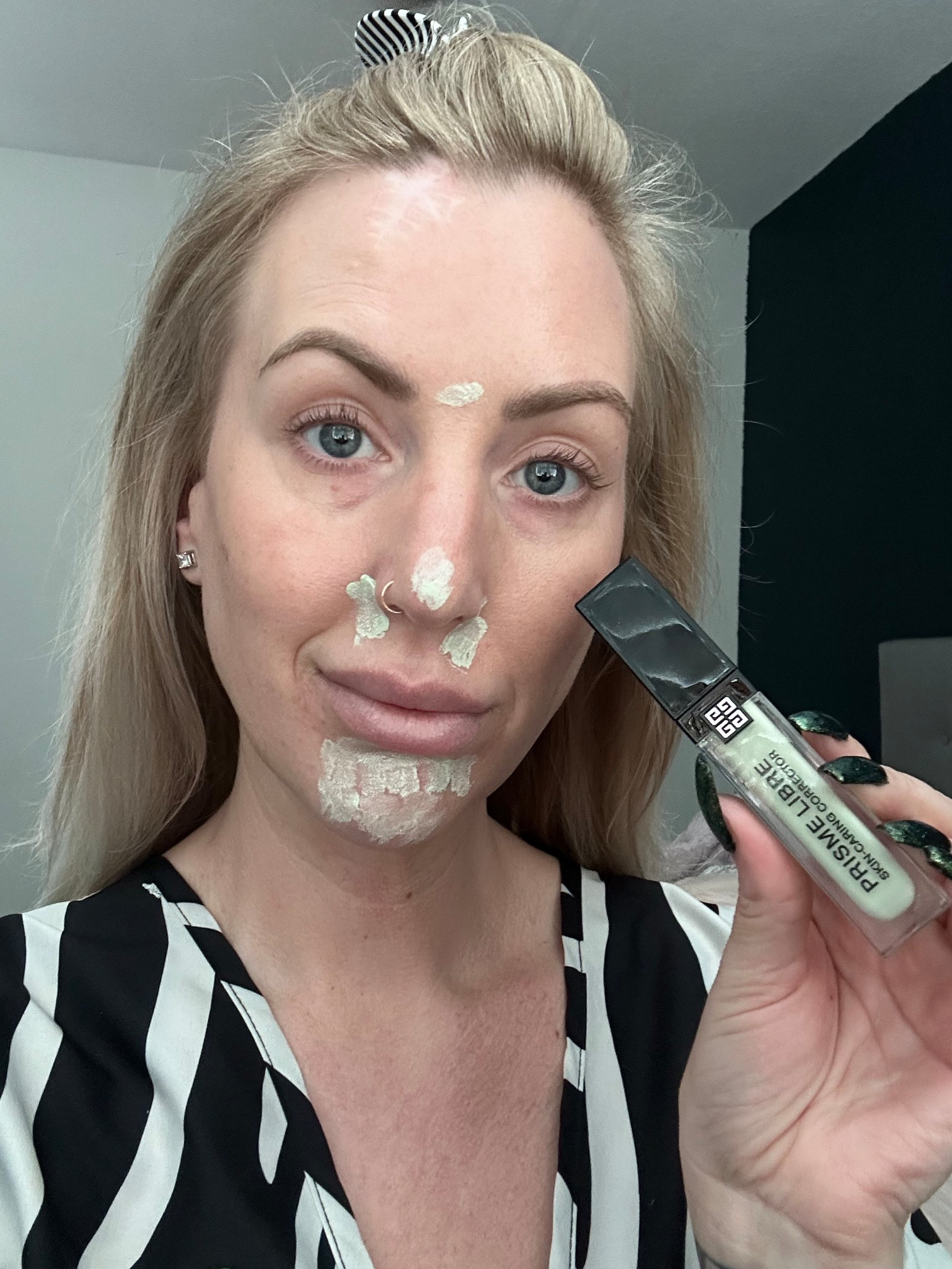 Hey fair skinned babes! Do you have a lot of pink undertone like me? I have been obsessed with this green color corrector! I apply my tinted serum first, then this, blend it in and FOLLOW with my concealer 💚💚💚 

#LTKFindsUnder50 #LTKStyleTip #LTKBeauty