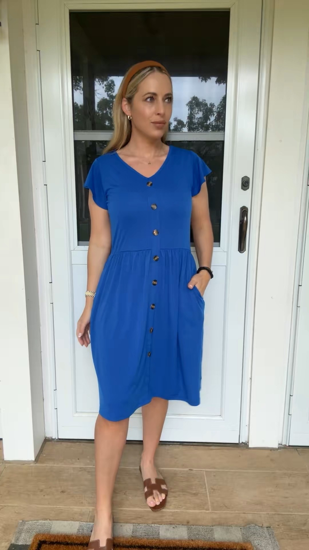 Casual dress 

#LTKMidsize #LTKFindsUnder50 #LTKSeasonal