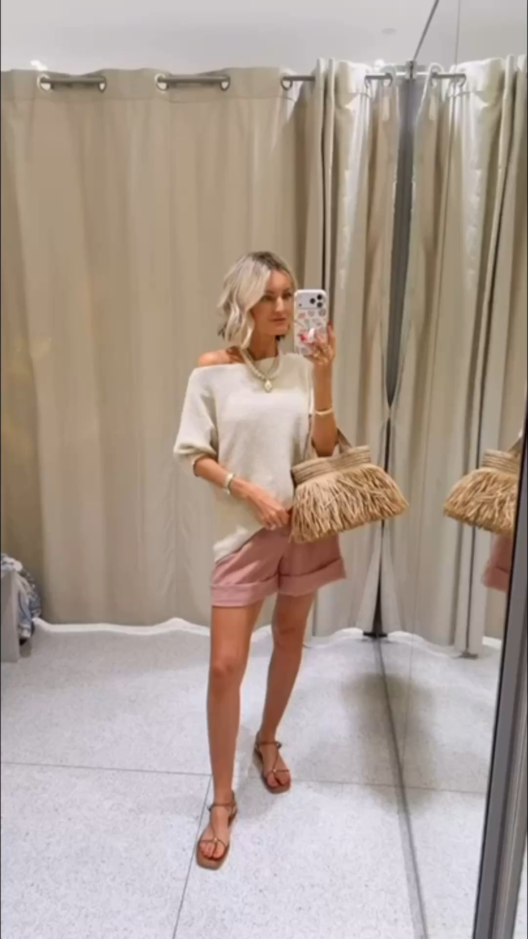 This would be the perfect look for a shopping day on vacation 💕 wearing S in the top & XS in the shorts. Loverly Grey, Zara, summer fashion, summer outfit ideas

#LTKootd #LTKSeasonal