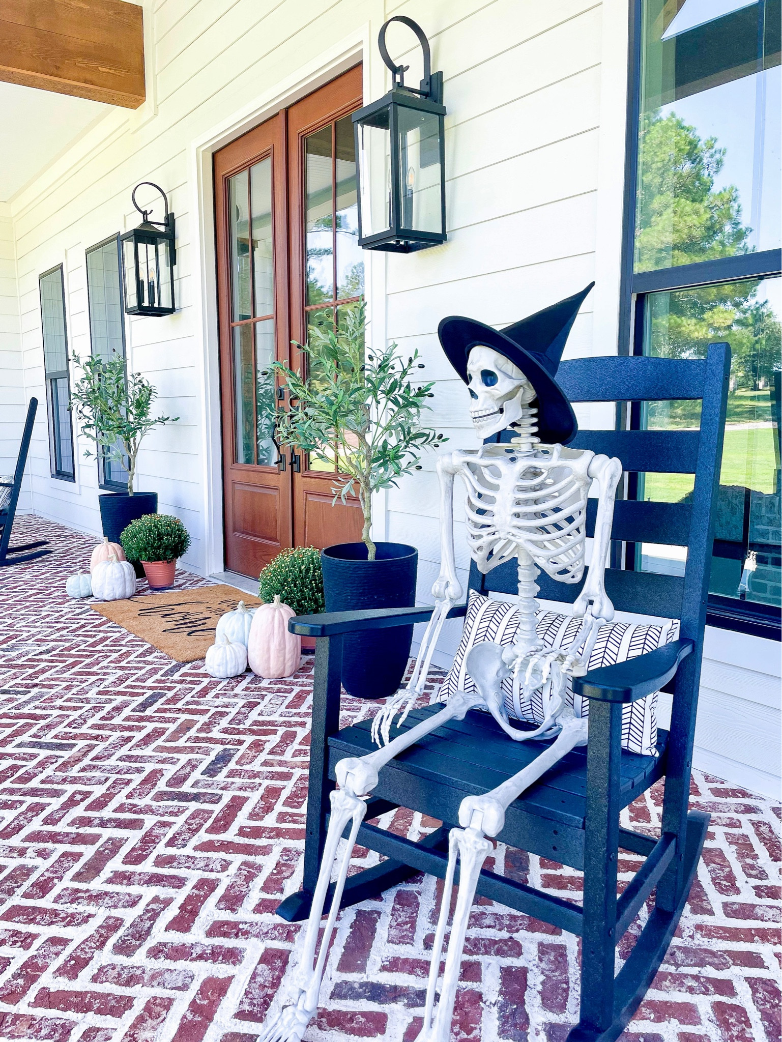 SPOOKY SEASON is officially here 👻 

Fall Front Porch - Halloween Front Porch - Farmhouse Fall Decor - Outdoor Fall Decor 

#LTKhome #LTKSeasonal #LTKHalloween