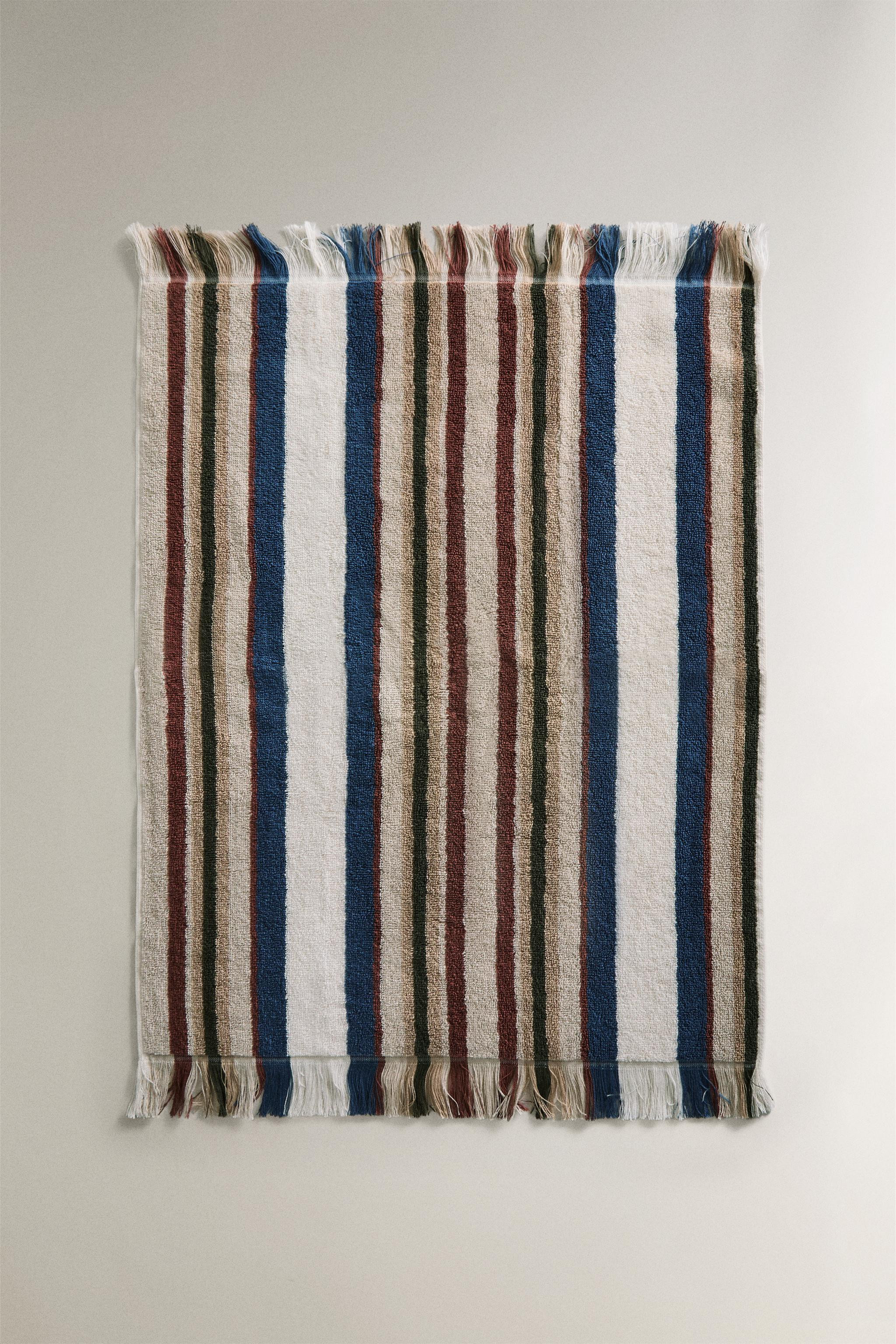 Cotton terrycloth tea towel with a contrast stripe design in different colours. | Zara UK