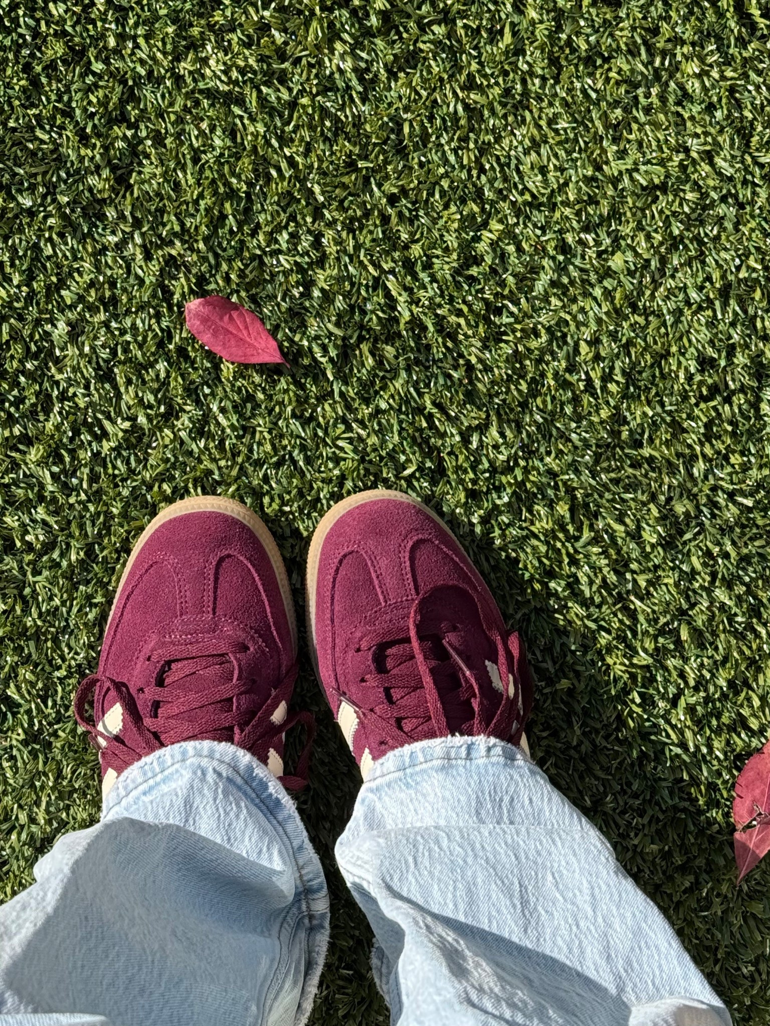 burgundy sneakers are the neutral this season 😉
#everydaysneakers #adidas #casualoutfits

#LTKgrwm #LTKmomlife