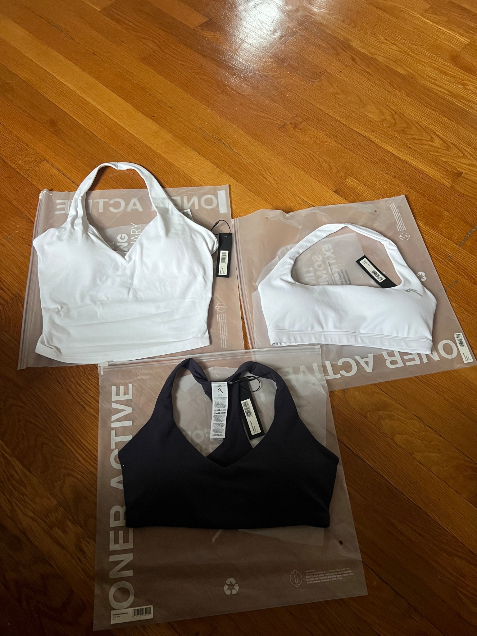 All bras in a size small !

#LTKStyleTip #LTKActive #LTKFindsUnder50