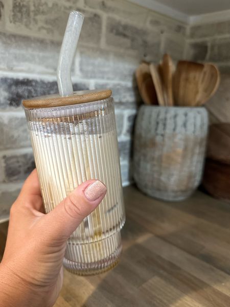 Large rubbed glass cups with bamboo lid and glass straw