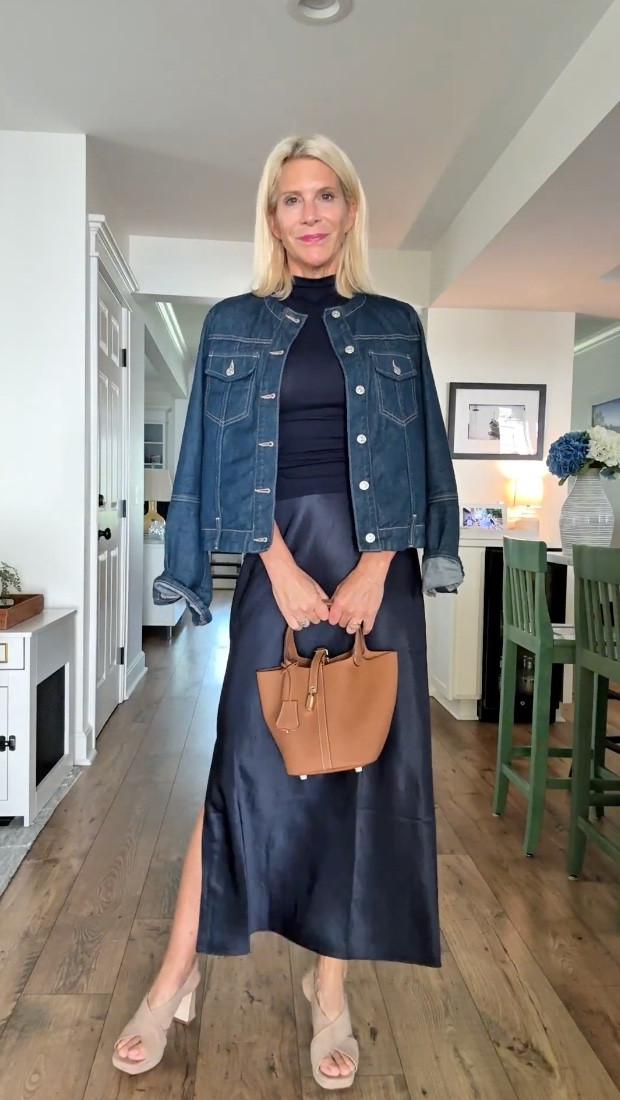 It’s not just “still in”—it’s basically a wardrobe cheat code. I styled this navy one 8 different ways and honestly? She understood the assignment every time.

Dress it up, dress it down, wear it now, wear it later. SO easy. So worth it.


#LTKWorkwear #LTKTravel #LTKStyleTip