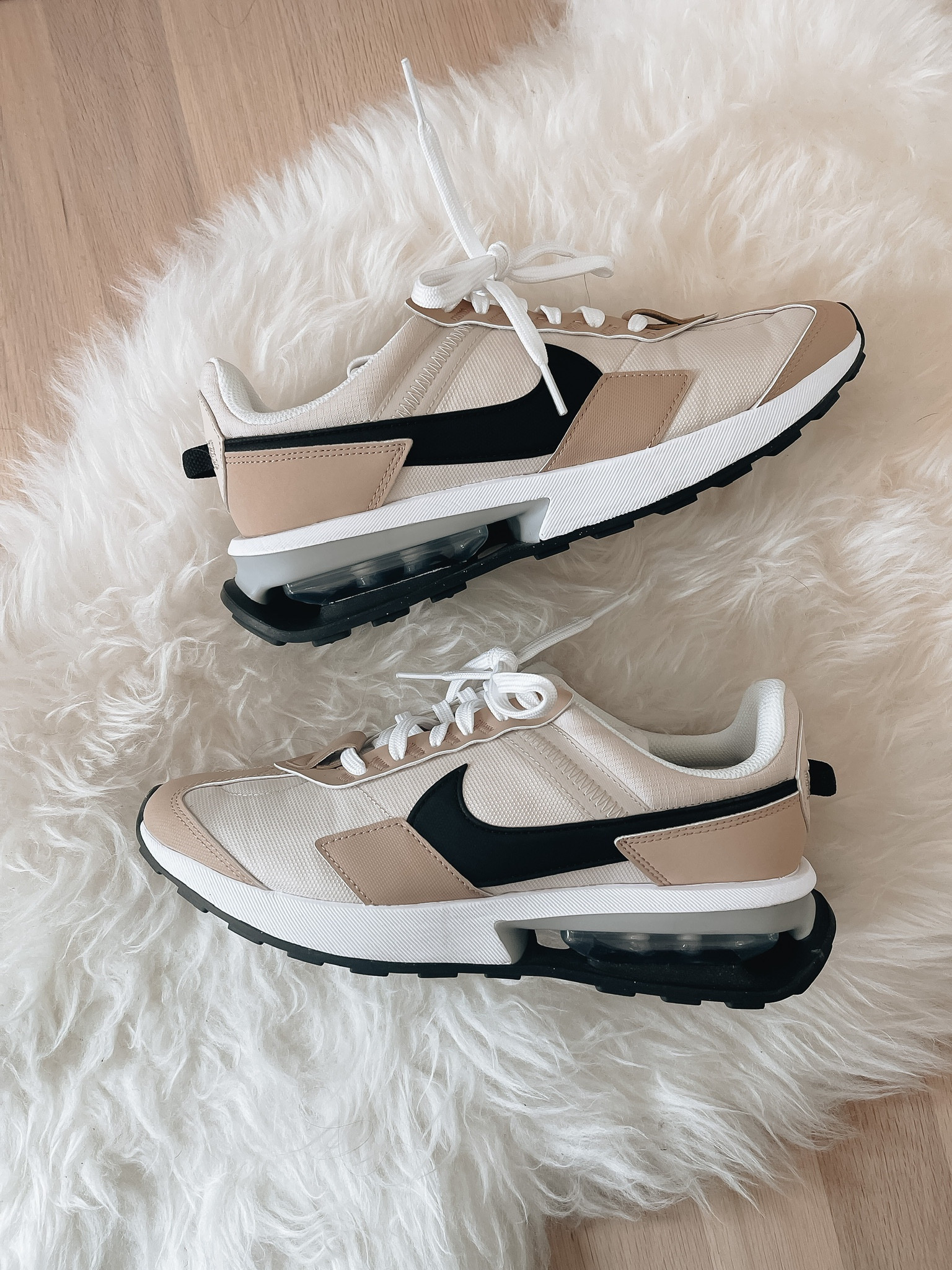Neural sneakers 

#LTKshoecrush