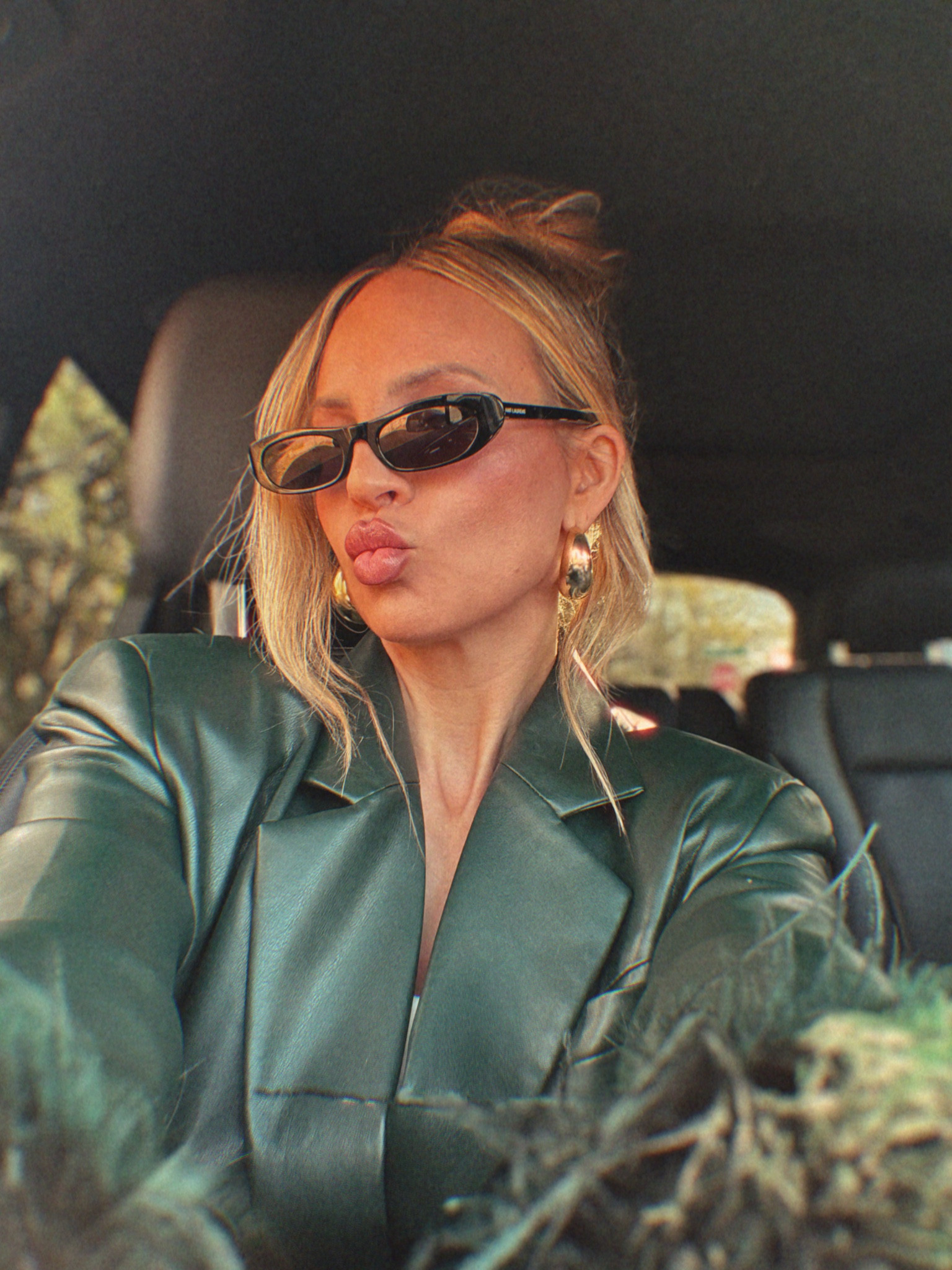 Wearing a sm

#LTKparties #LTKstyletip #LTKover40