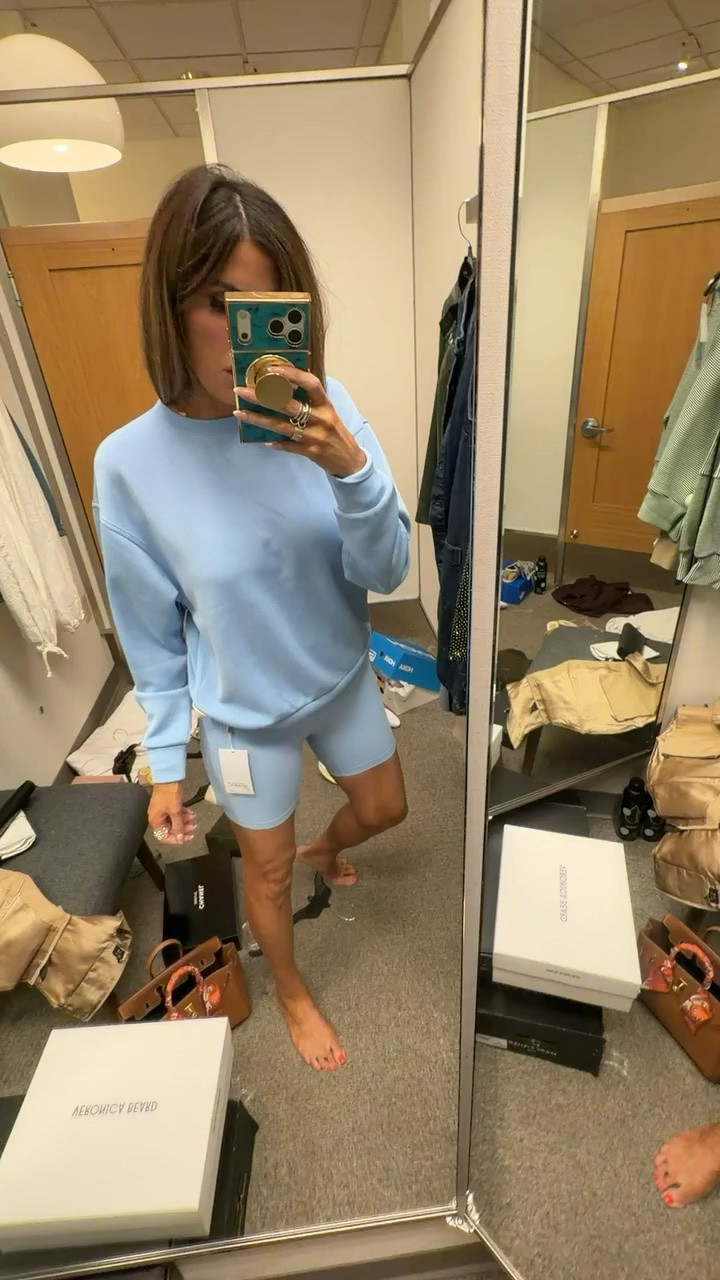 NSALE finds!! This color is so pretty! Wearing an XS in the top and small in the shorts!!

Nordstrom sale, NSALE, Nordstrom sale finds, Nordstrom finds, Nordstrom sale, Anniversary sale, Nordstrom jeans, Nordstrom tops, Sunglasses, Travel outfit, Emily Ann Gemma #LTKStyleTip

#LTKActive #LTKTravel #LTKSaleAlert