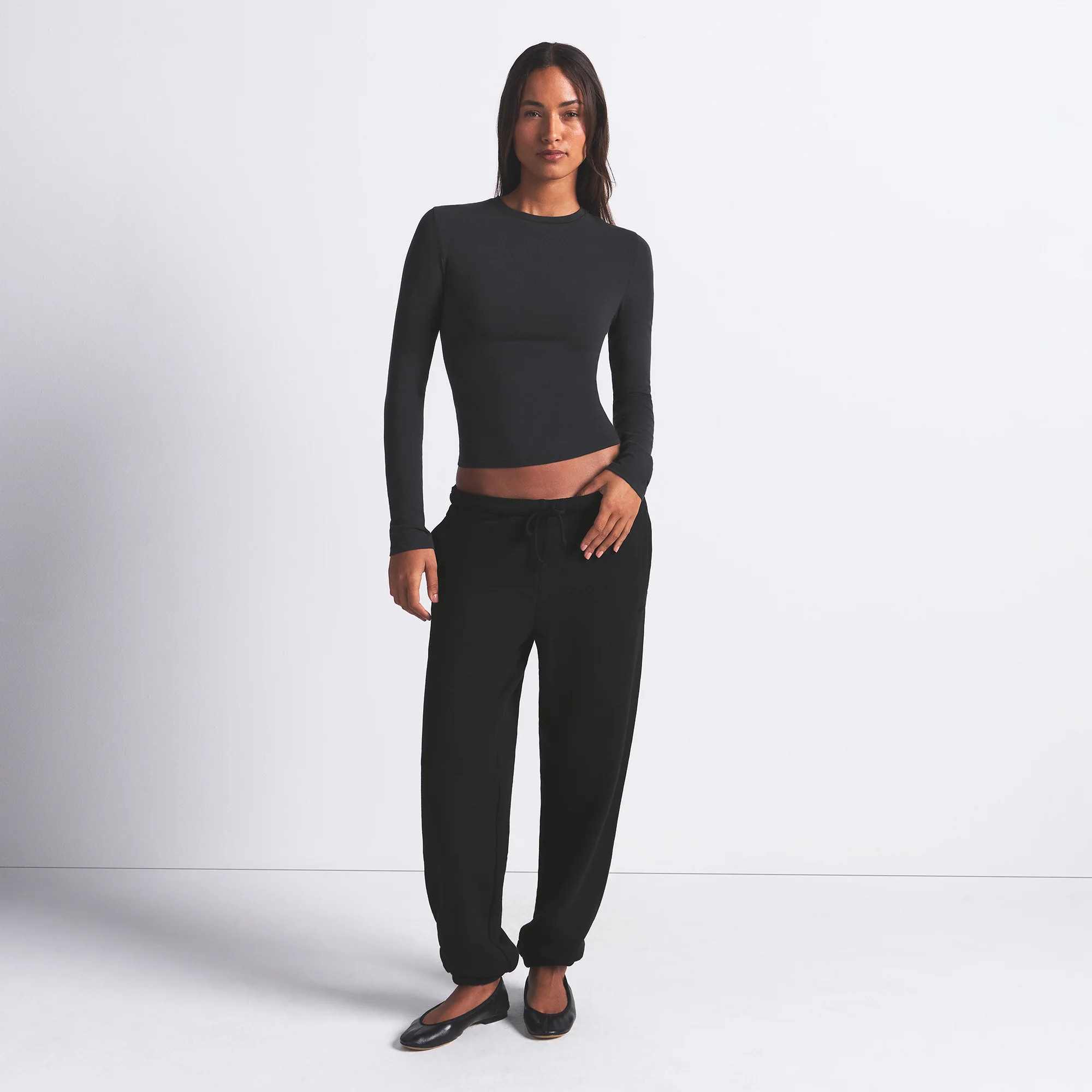 SKIMS Long Sleeve T-Shirt | Black | Medium | Cotton Jersey | SKIMS (US)