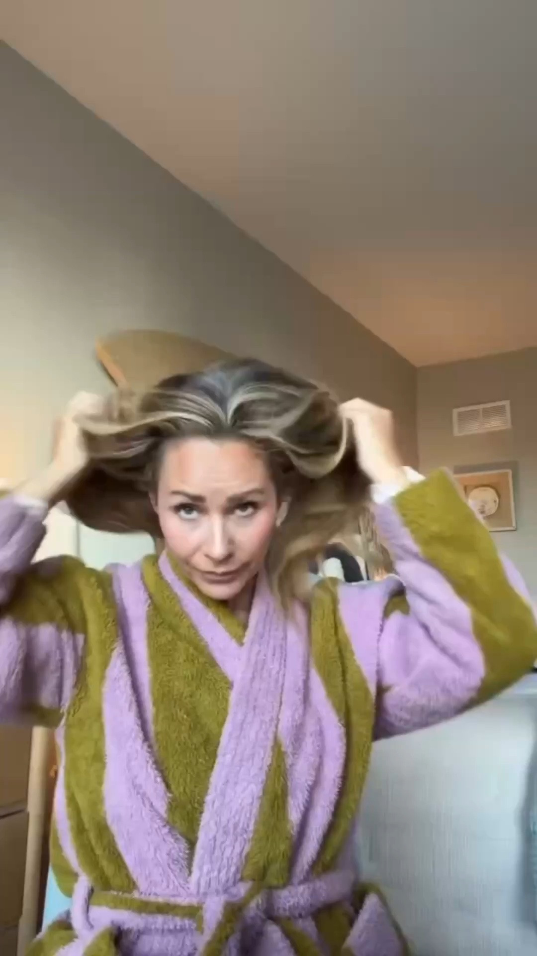 Okayyyy I get the Dyson hype now… but why is this Amazon one giving the SAME blowout energy for a fraction of the price 👀

The volume? Insane.
The shine? SO good.
And it actually makes doing my hair feel easy instead of like an arm workout 😂

If you’ve been wanting that bouncy salon blowout look without the luxury price tag… this is your sign.

#LTKmomlife #LTKselfcare