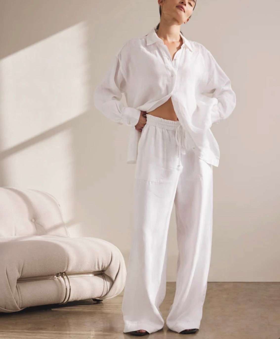 Stella Linen Paperbag Pant @Splendid  
Use SUMMER20 for 20% off.

#LTKootd #LTKSaleAlert #LTKSeasonal